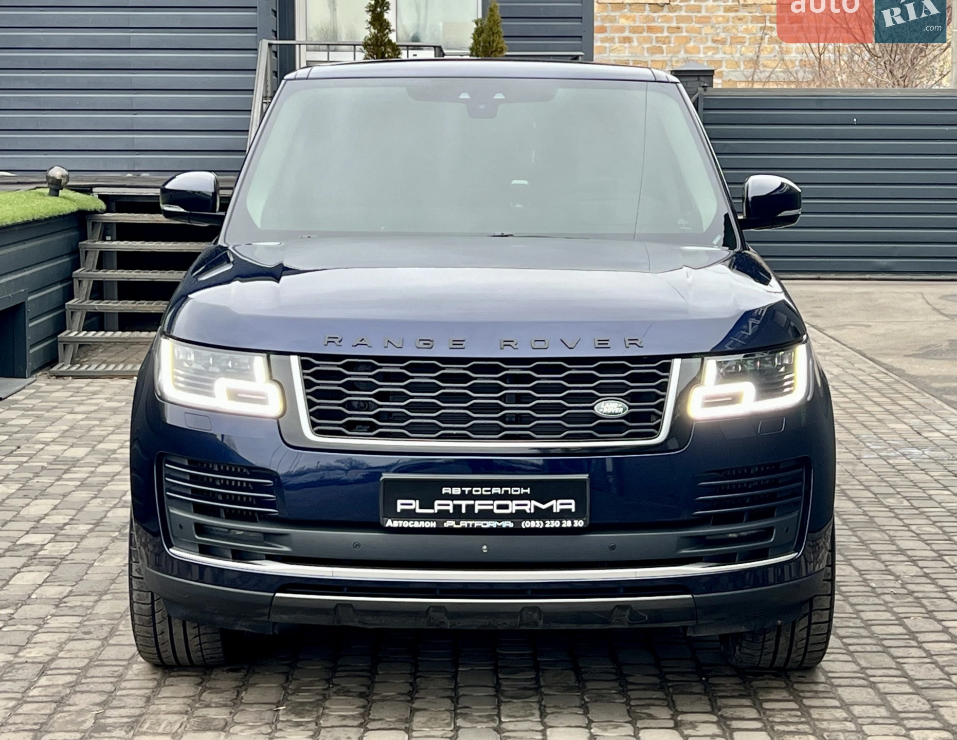 2018 Land Rover Range Rover - мініатюра 2