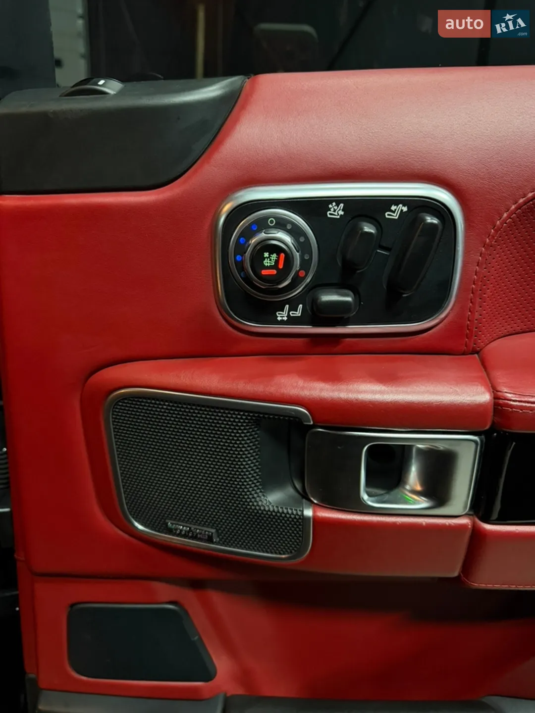 2010 Land Rover Range Rover - мініатюра 25