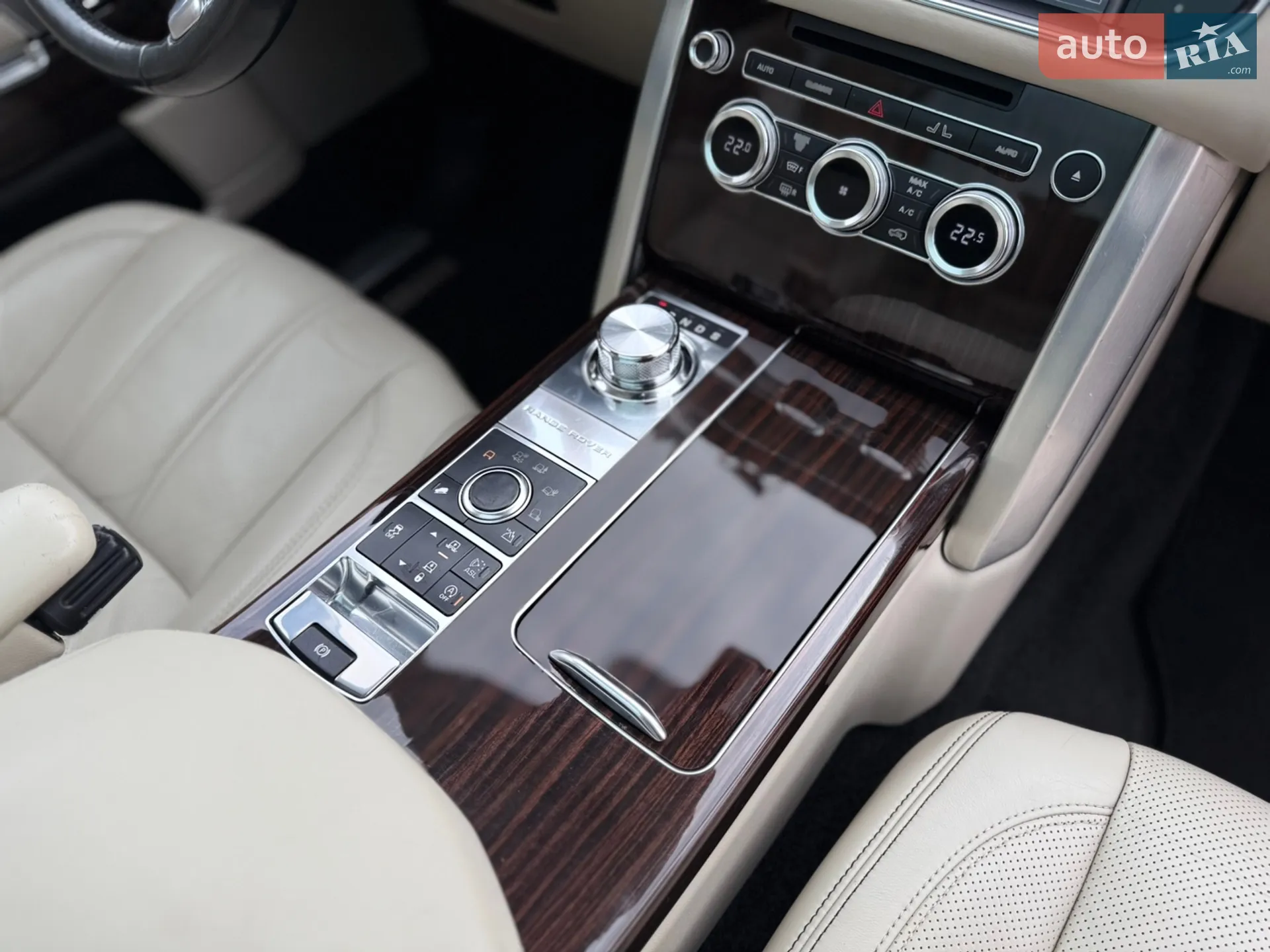 2015 Land Rover Range Rover - мініатюра 42