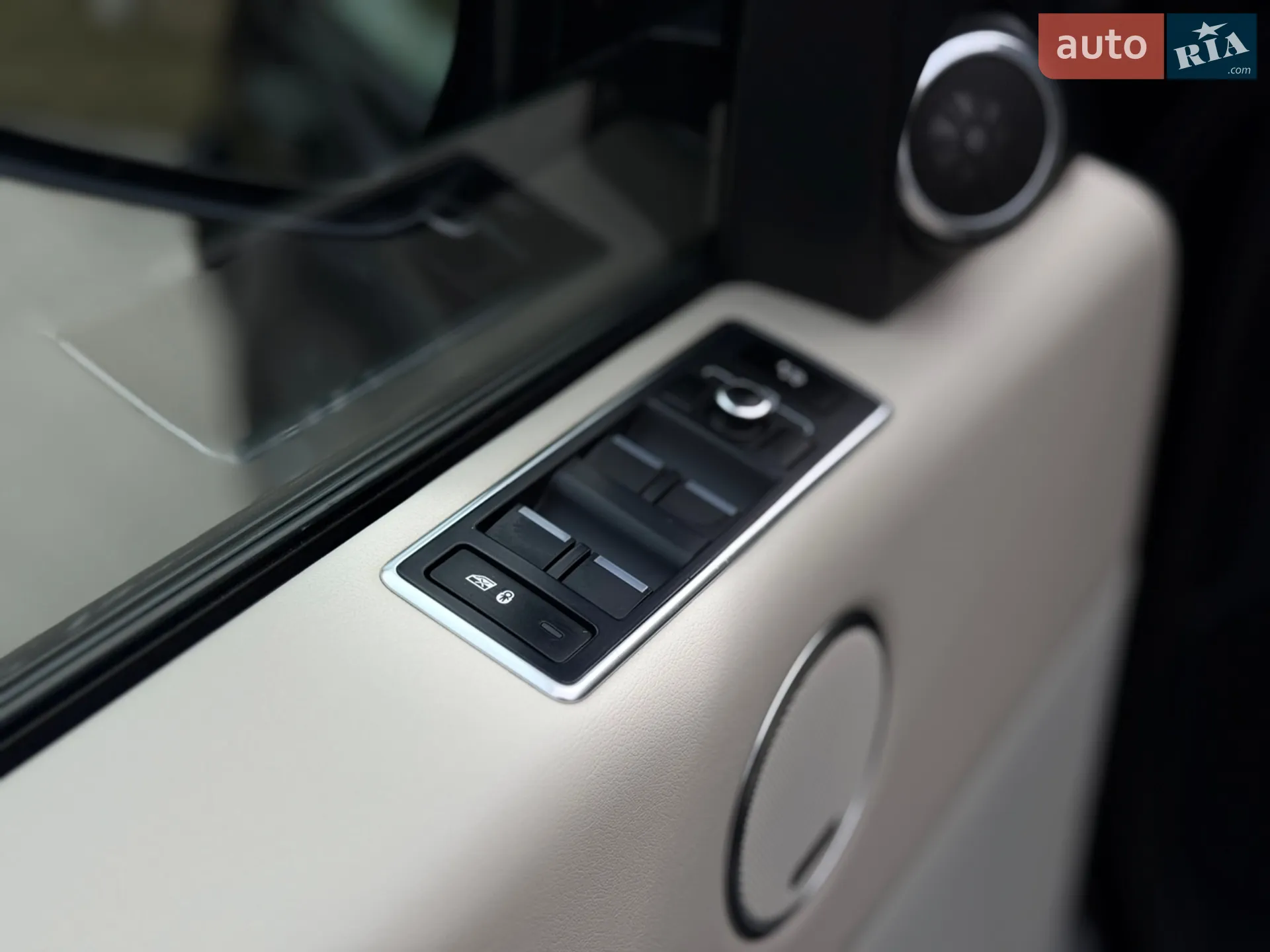 2015 Land Rover Range Rover - мініатюра 47
