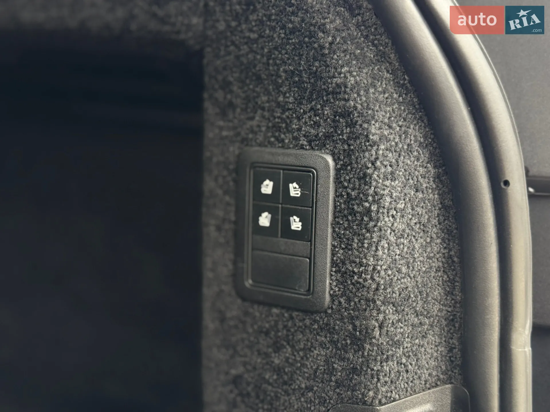 2015 Land Rover Range Rover - мініатюра 138