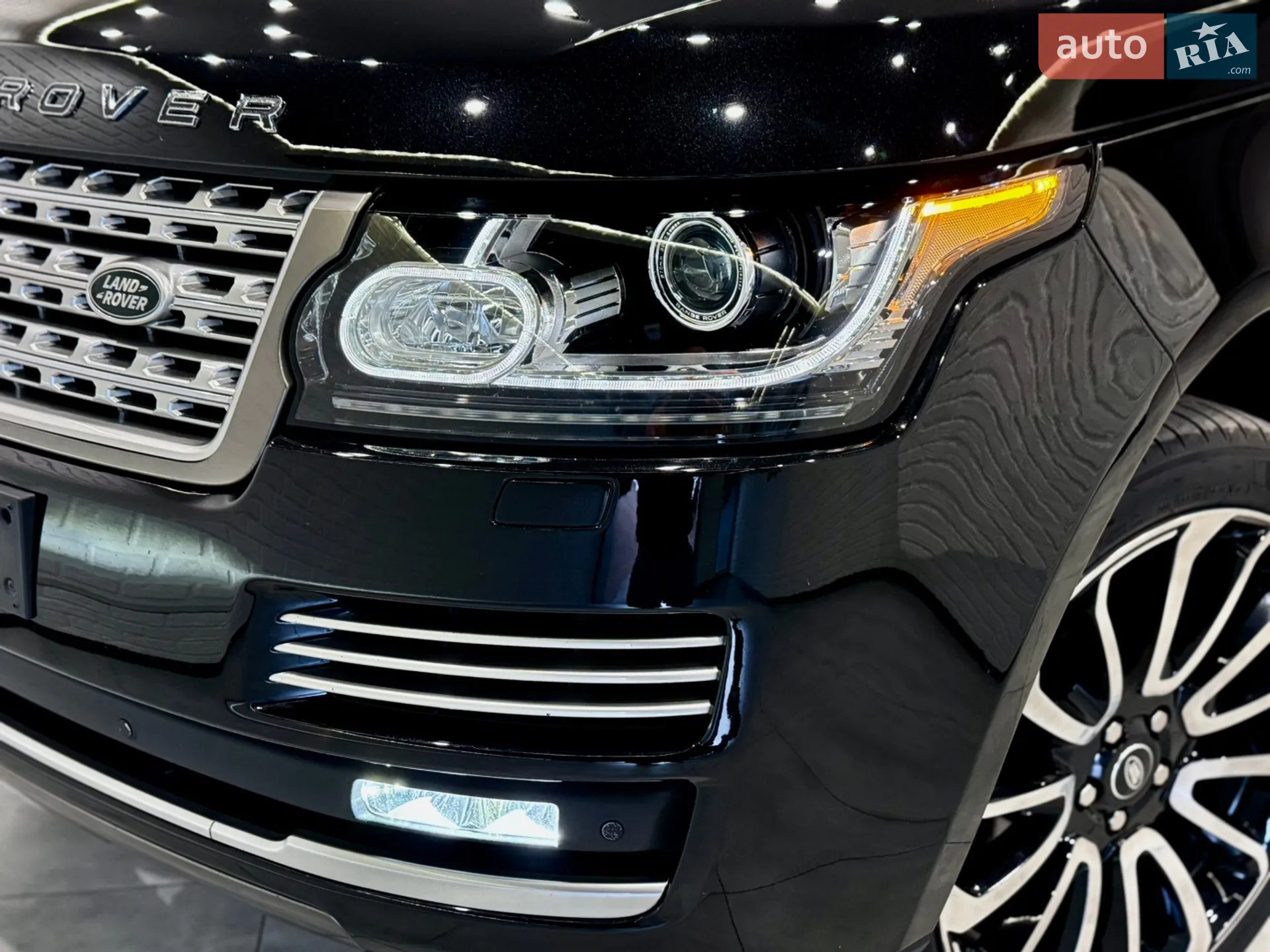 2017 Land Rover Range Rover - мініатюра 8