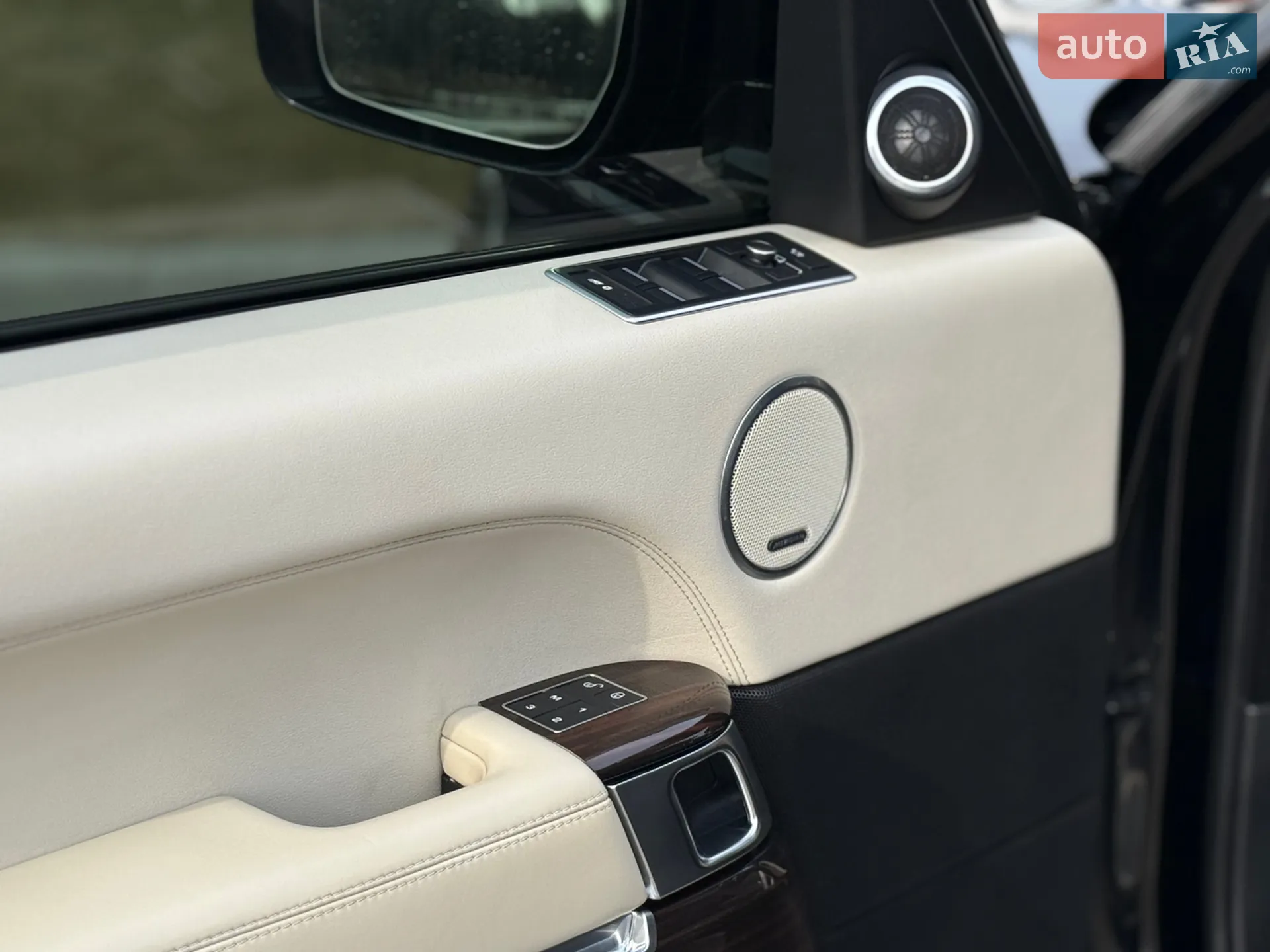 2017 Land Rover Range Rover - мініатюра 19