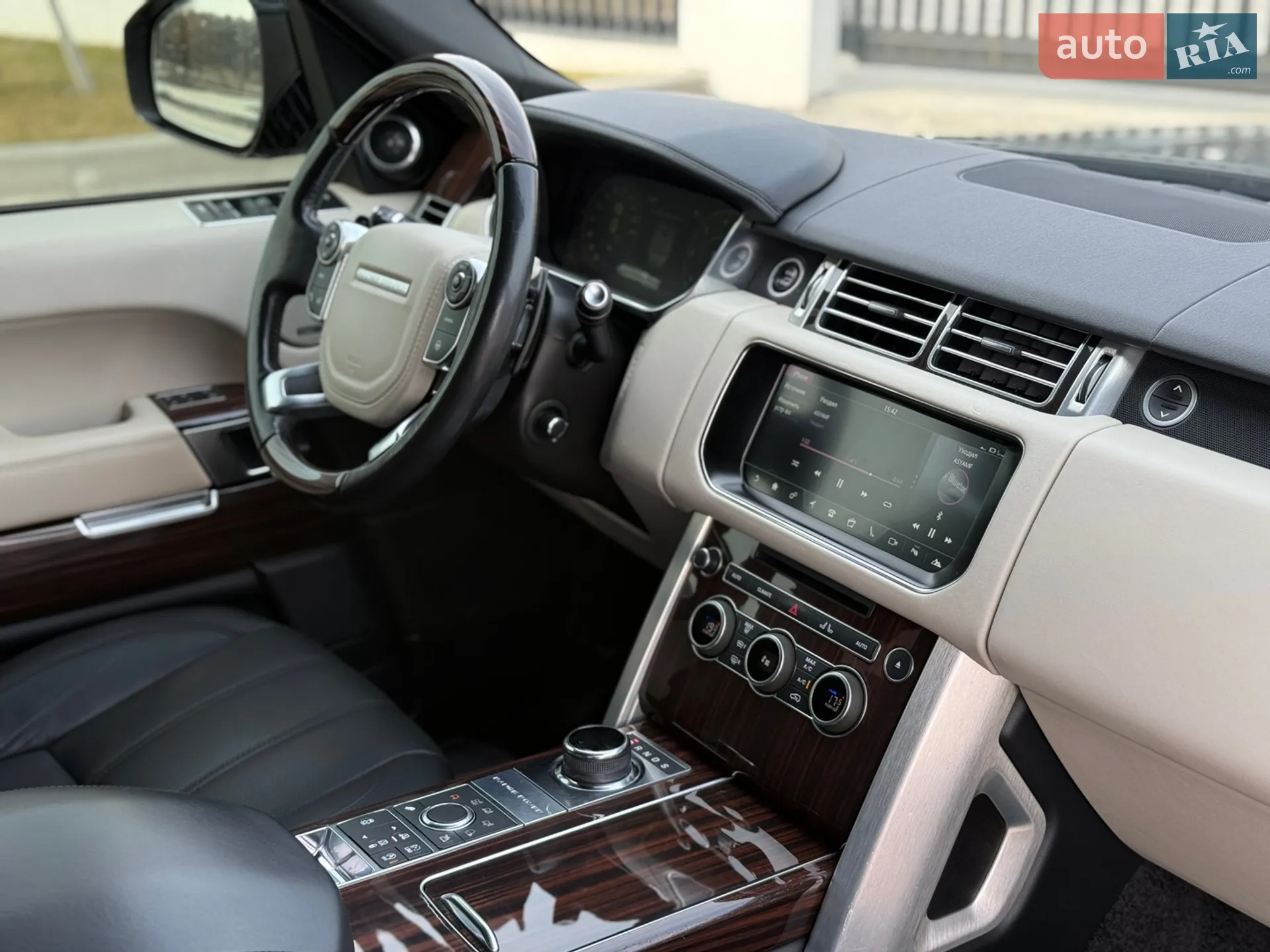 2017 Land Rover Range Rover - мініатюра 24