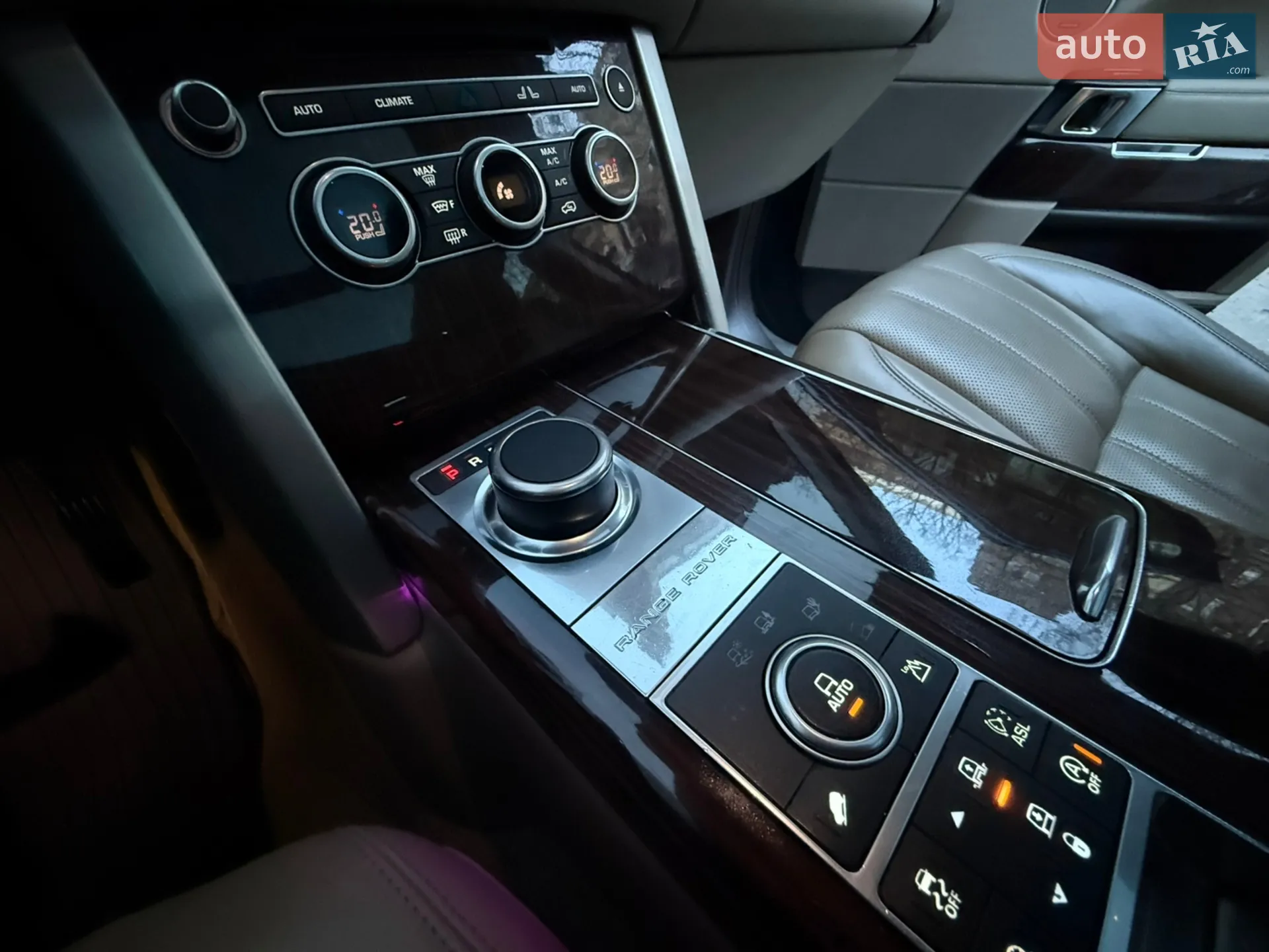 2016 Land Rover Range Rover - мініатюра 110