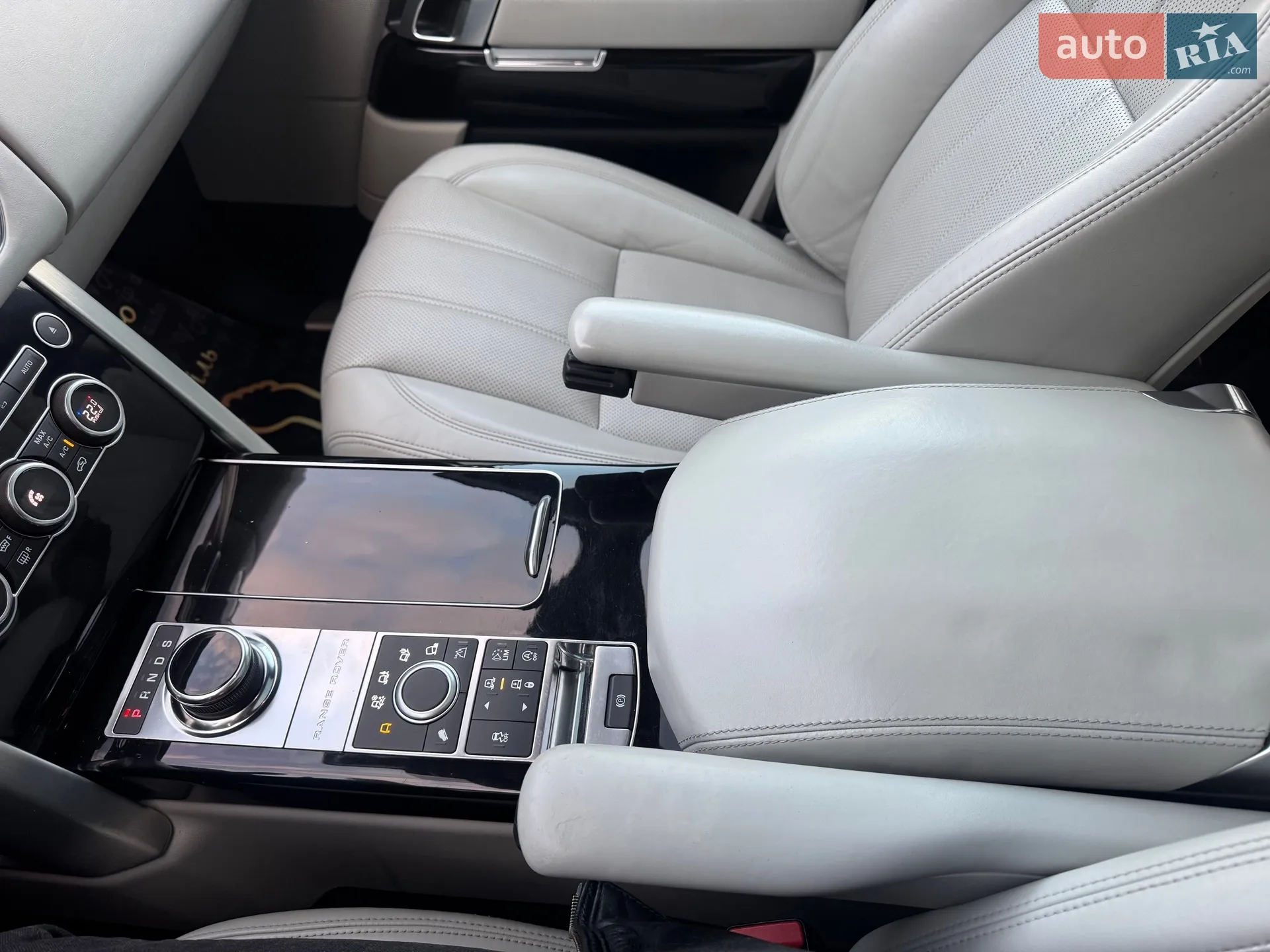 2017 Land Rover Range Rover - мініатюра 123