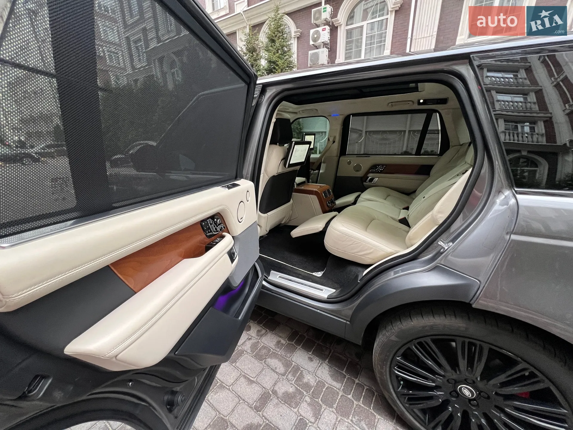 2018 Land Rover Range Rover - мініатюра 24