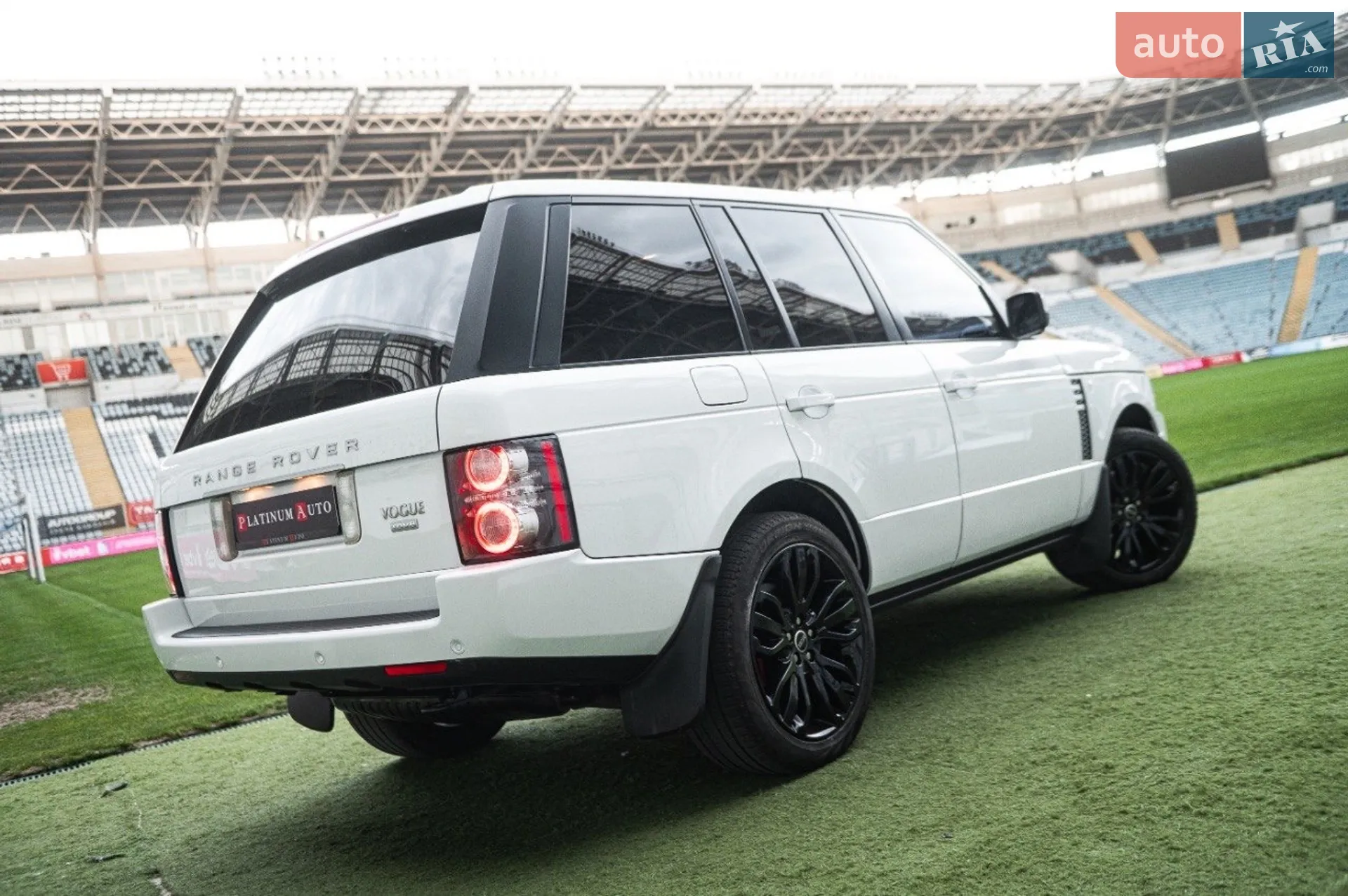 2011 Land Rover Range Rover - мініатюра 11
