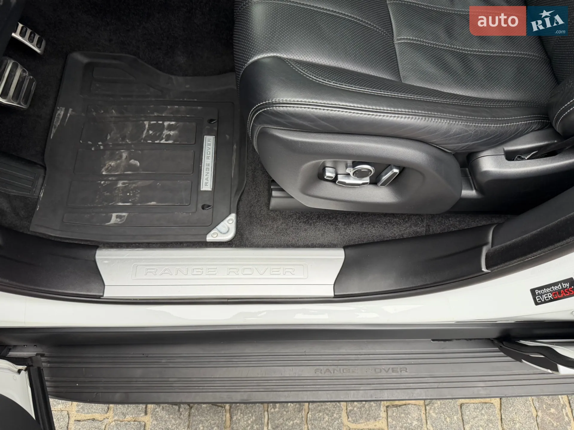 2015 Land Rover Range Rover - мініатюра 28