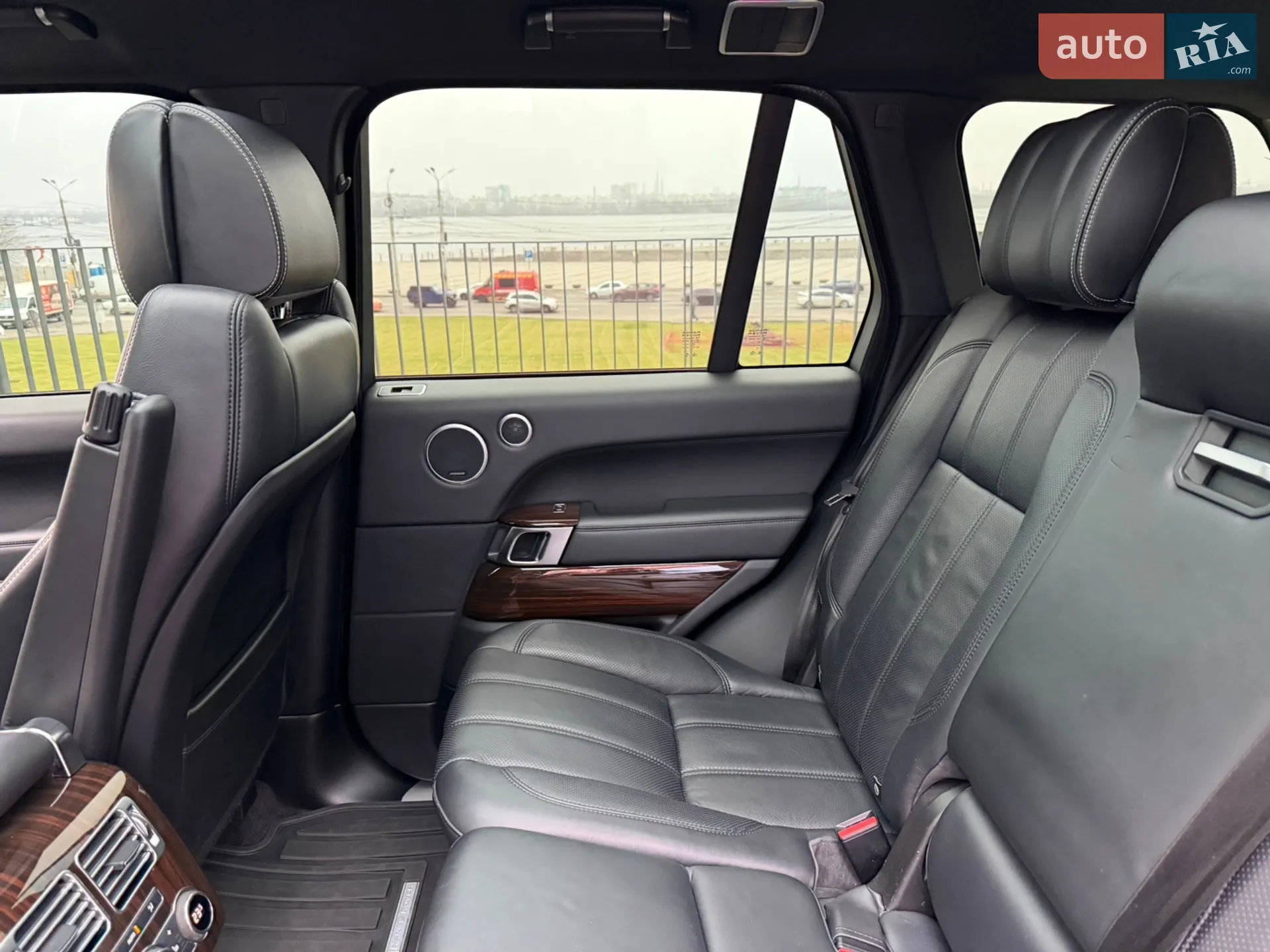 2015 Land Rover Range Rover - мініатюра 57