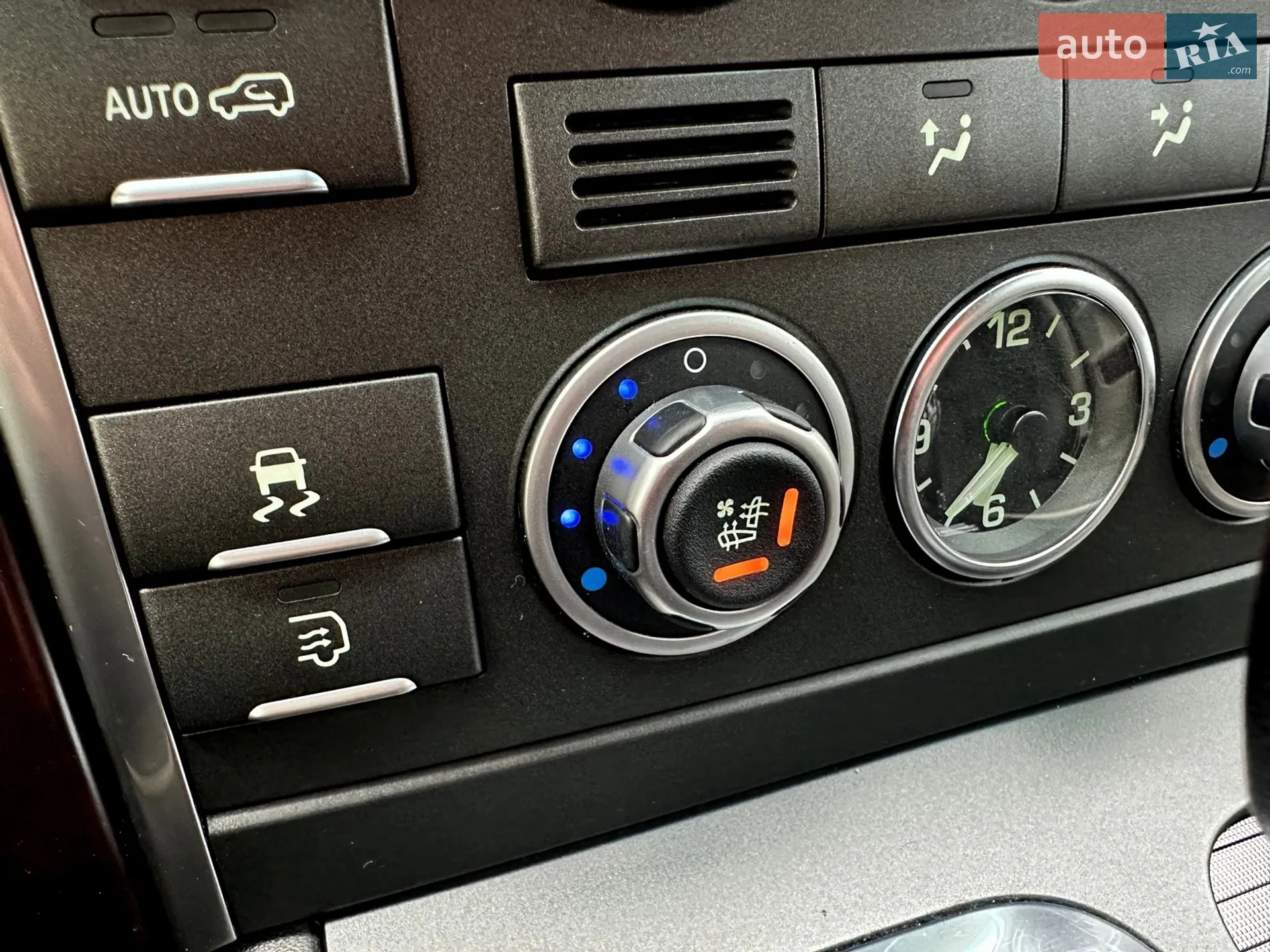2010 Land Rover Range Rover - мініатюра 27