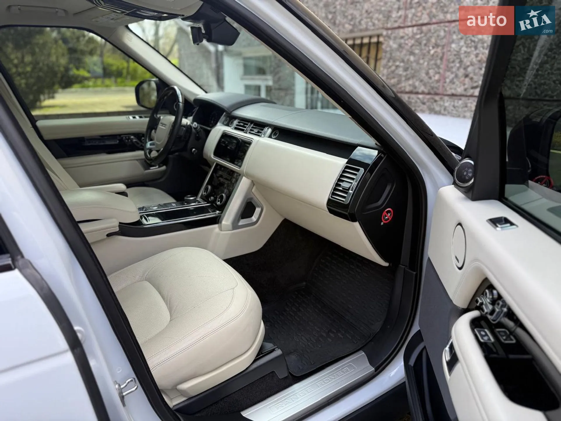 2018 Land Rover Range Rover - мініатюра 37