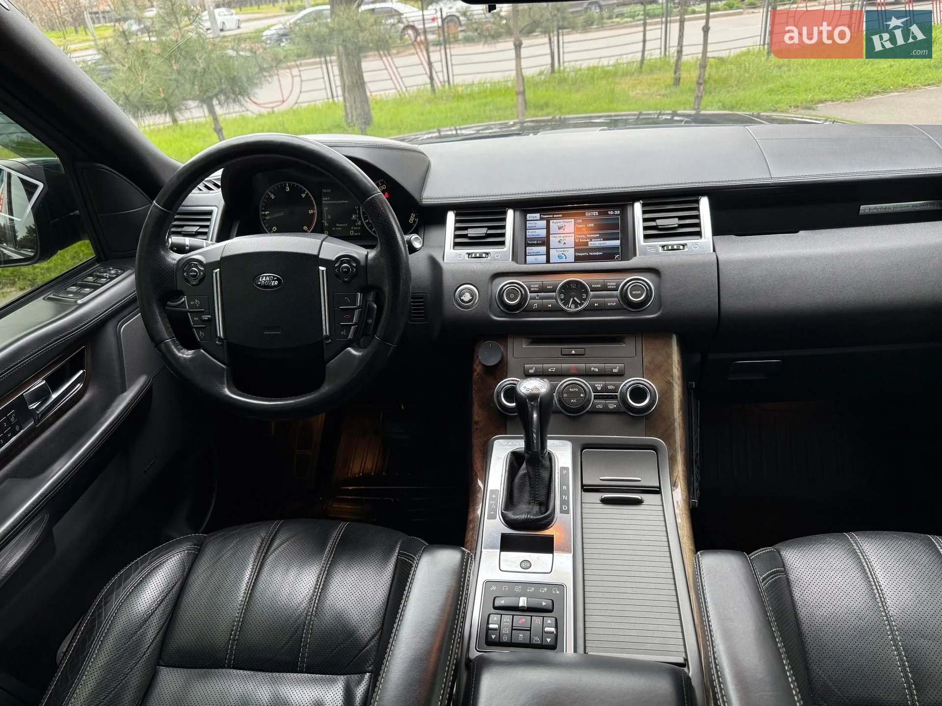 2012 Land Rover Range Rover - мініатюра 24
