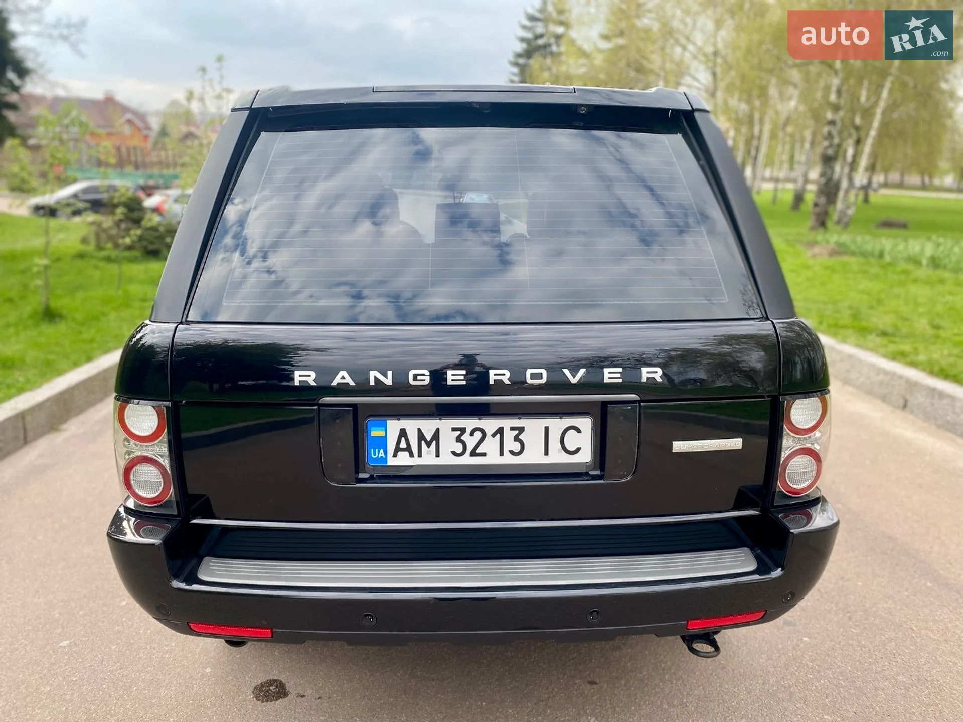 2010 Land Rover Range Rover - мініатюра 25