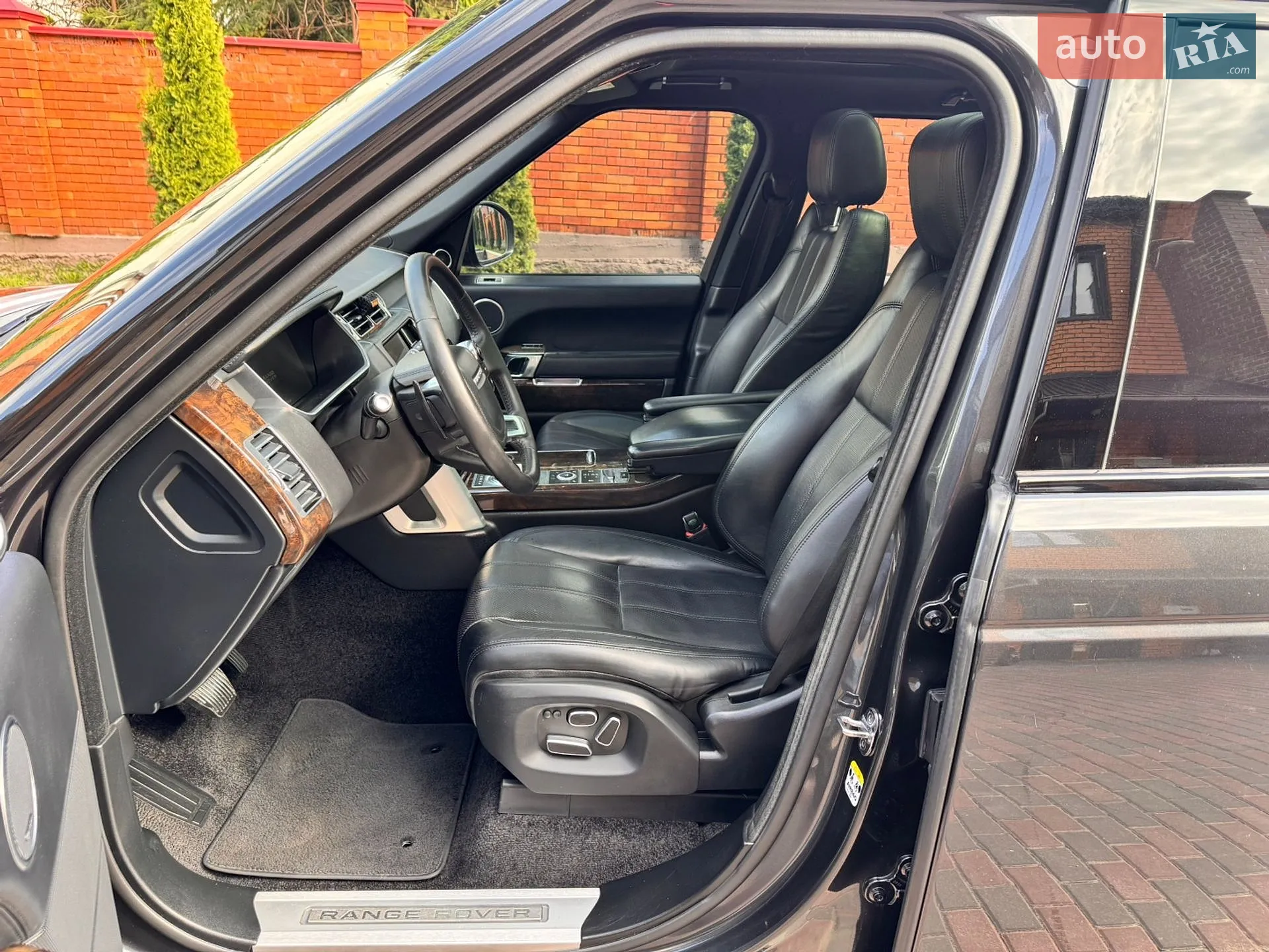 2013 Land Rover Range Rover - мініатюра 21