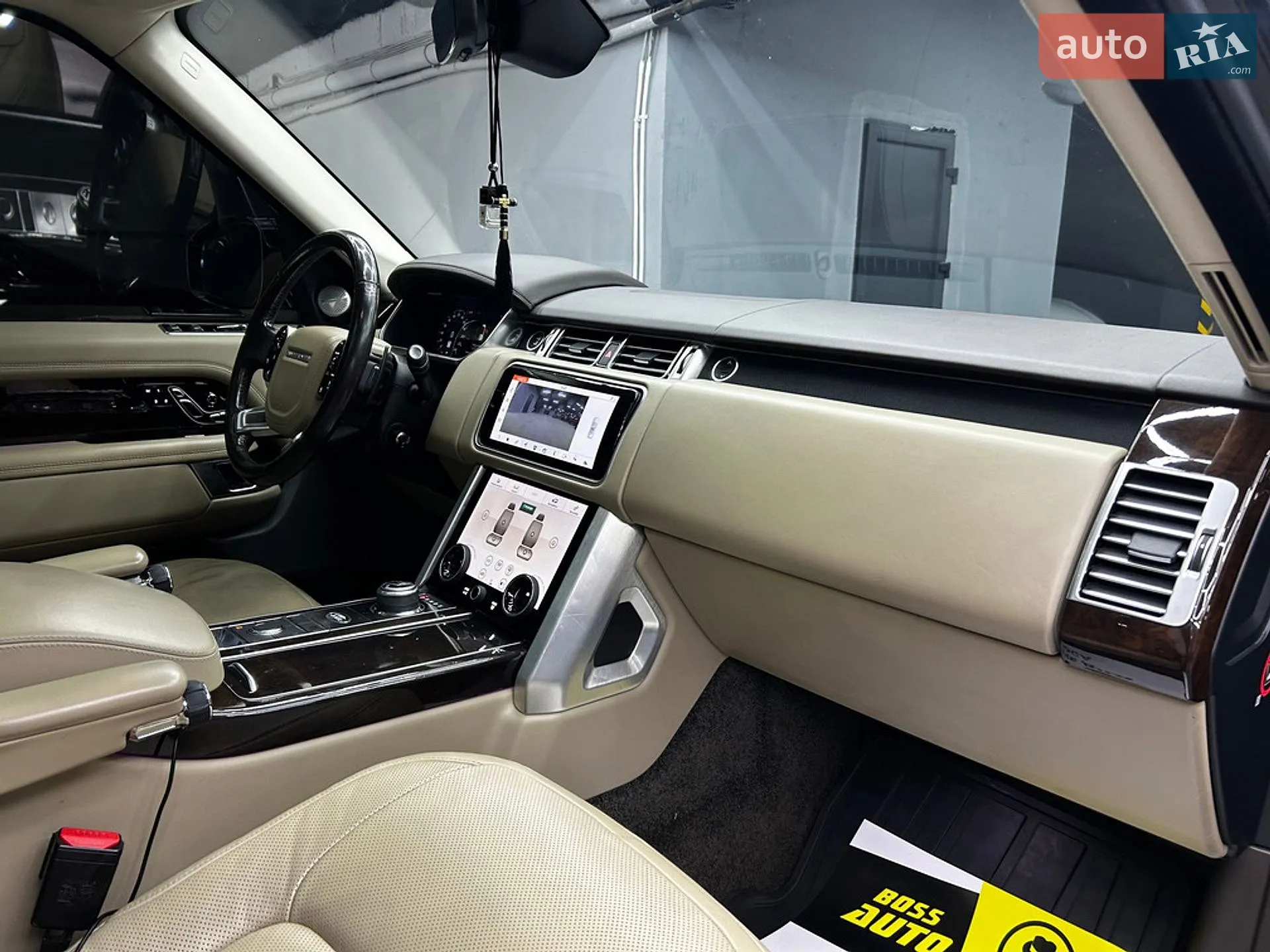 2017 Land Rover Range Rover - мініатюра 21