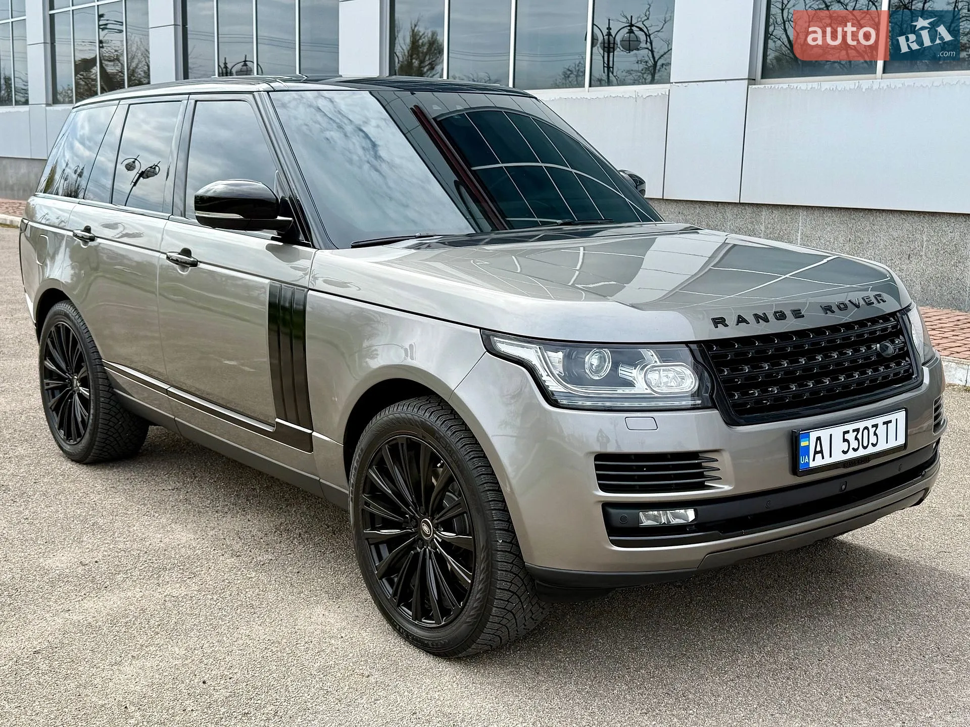2017 Land Rover Range Rover - мініатюра 2
