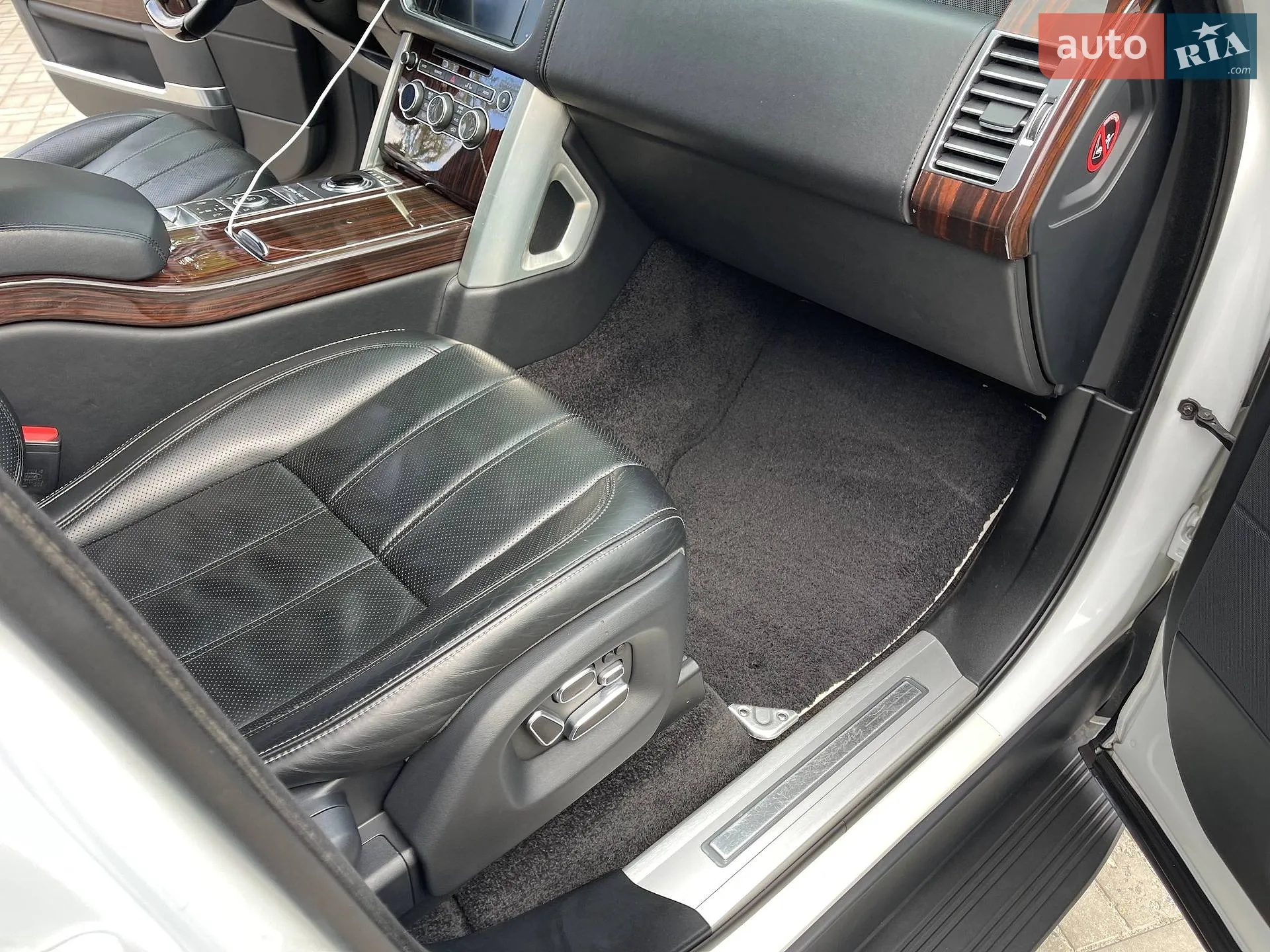 2013 Land Rover Range Rover - мініатюра 30