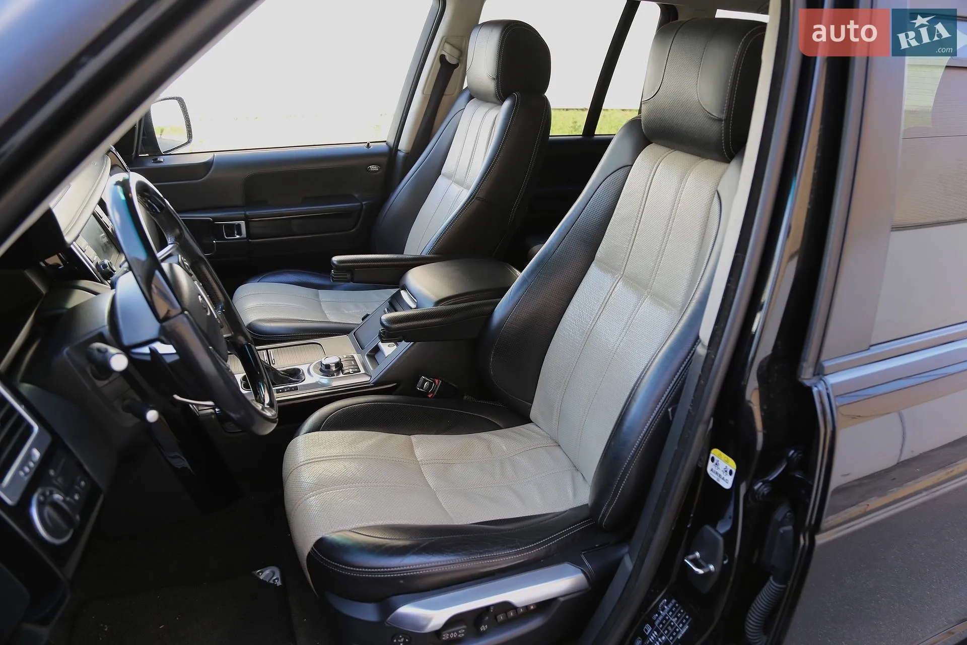 2011 Land Rover Range Rover - мініатюра 9