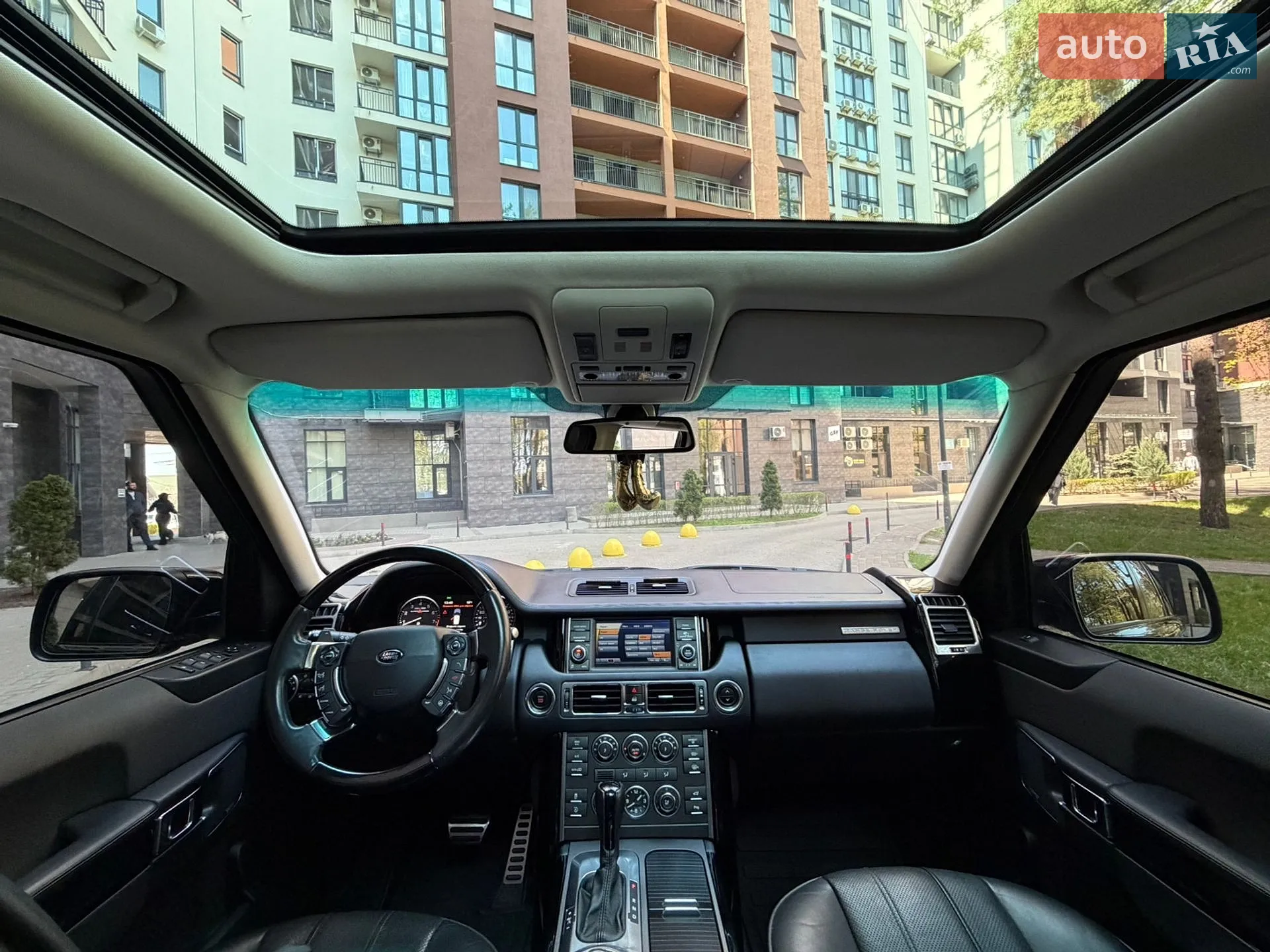 2012 Land Rover Range Rover - мініатюра 28