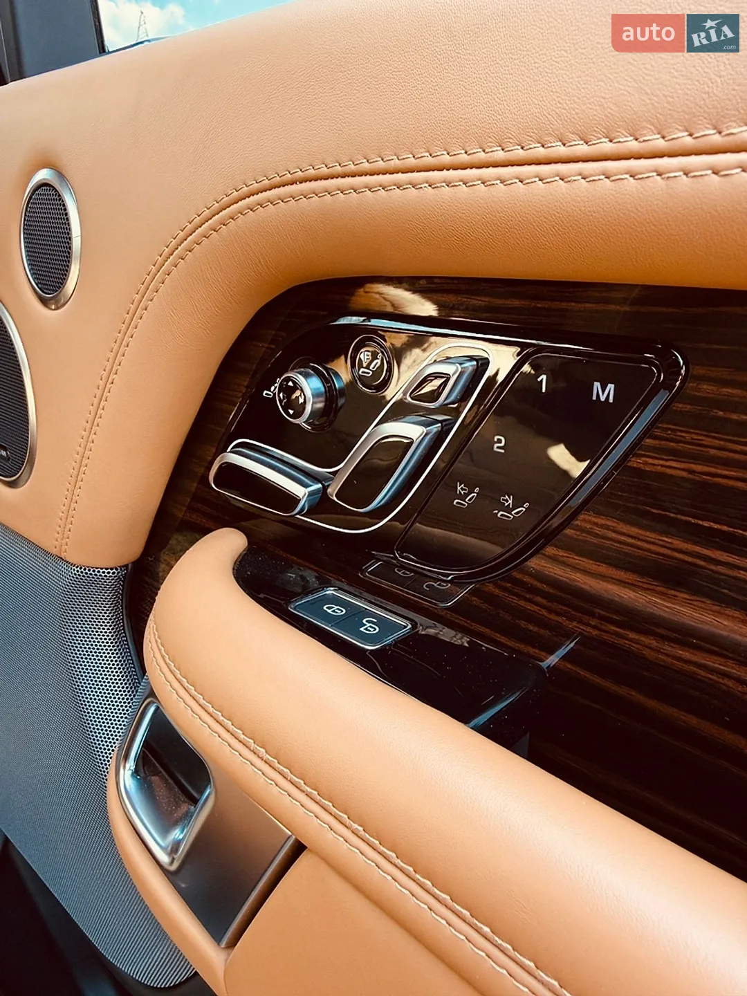 2018 Land Rover Range Rover - мініатюра 37