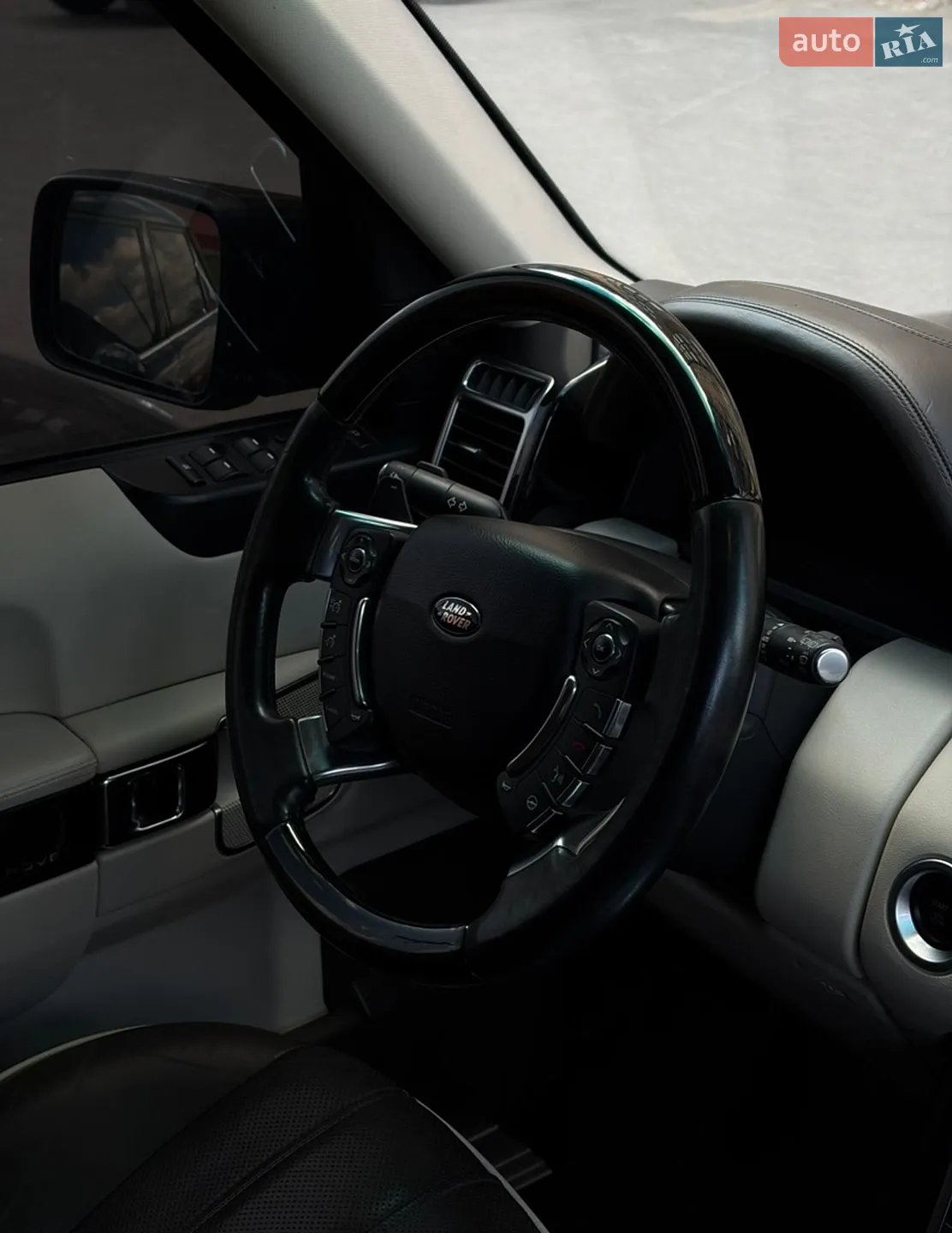 2012 Land Rover Range Rover - мініатюра 15