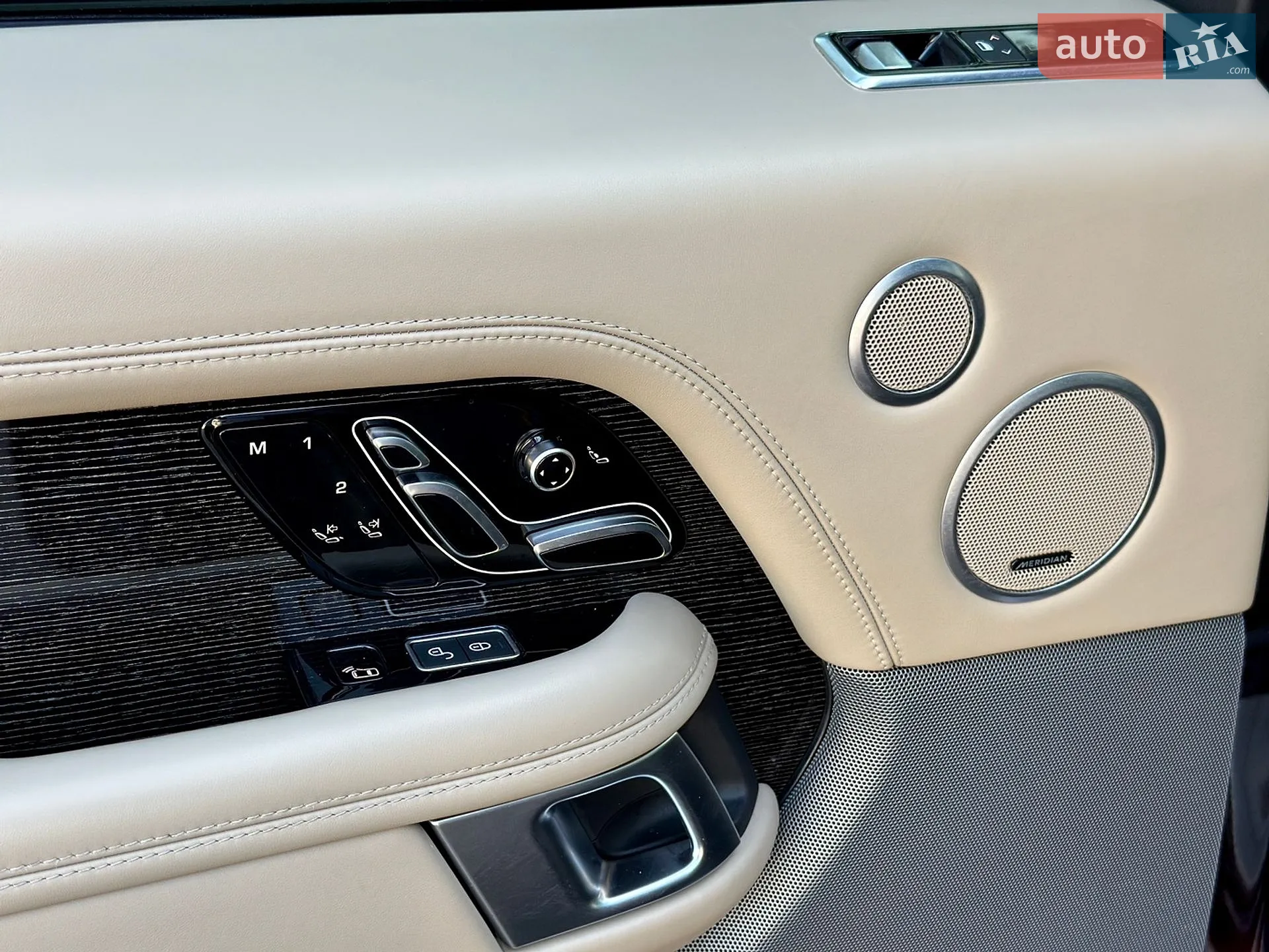 2019 Land Rover Range Rover - мініатюра 30