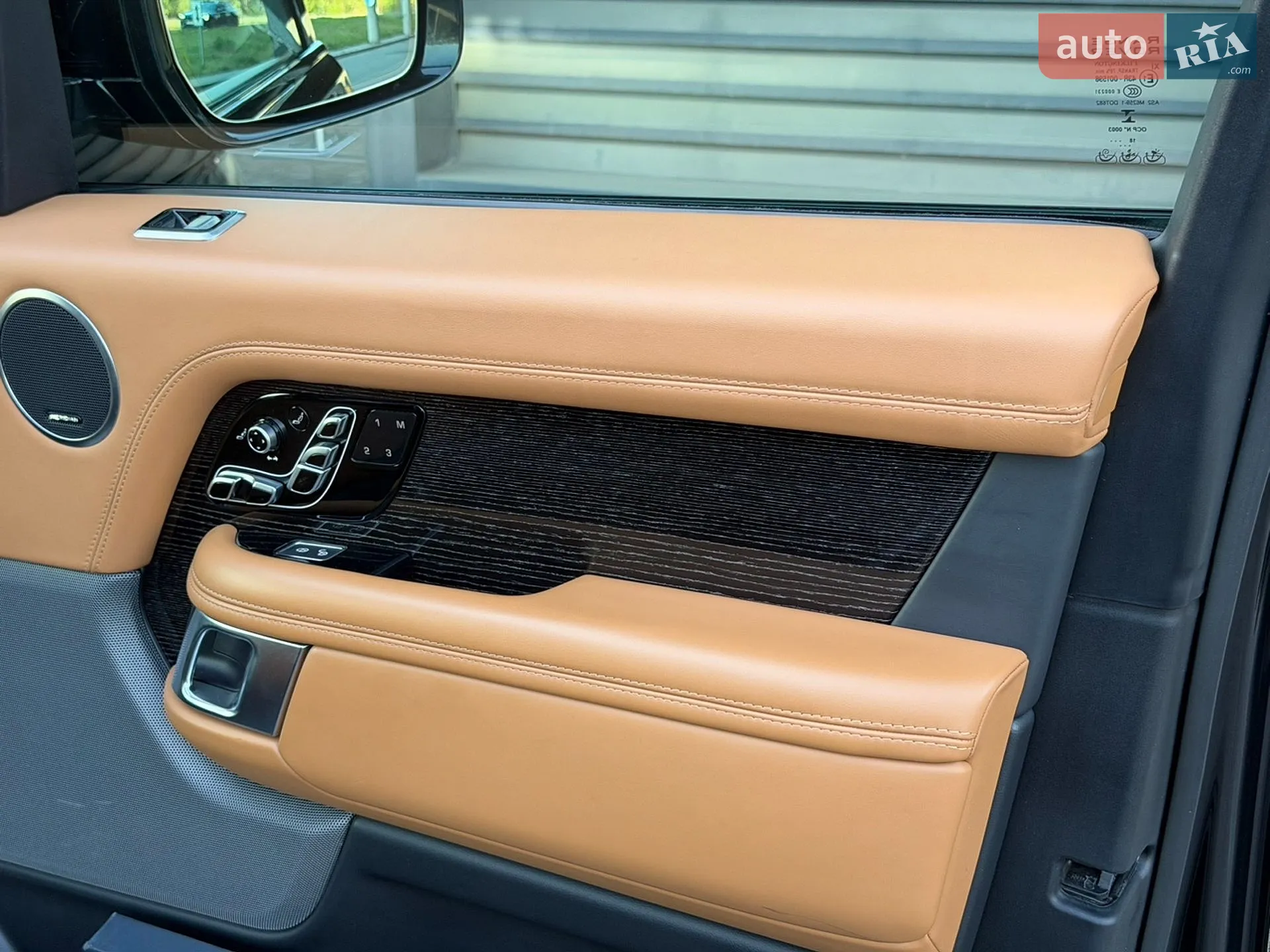 2019 Land Rover Range Rover - мініатюра 30