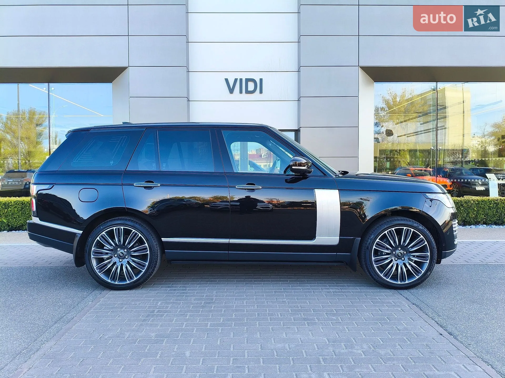 2021 Land Rover Range Rover - мініатюра 23