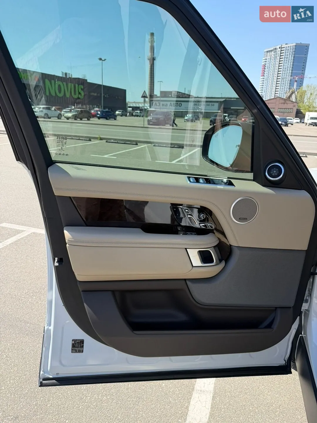 2019 Land Rover Range Rover - мініатюра 20