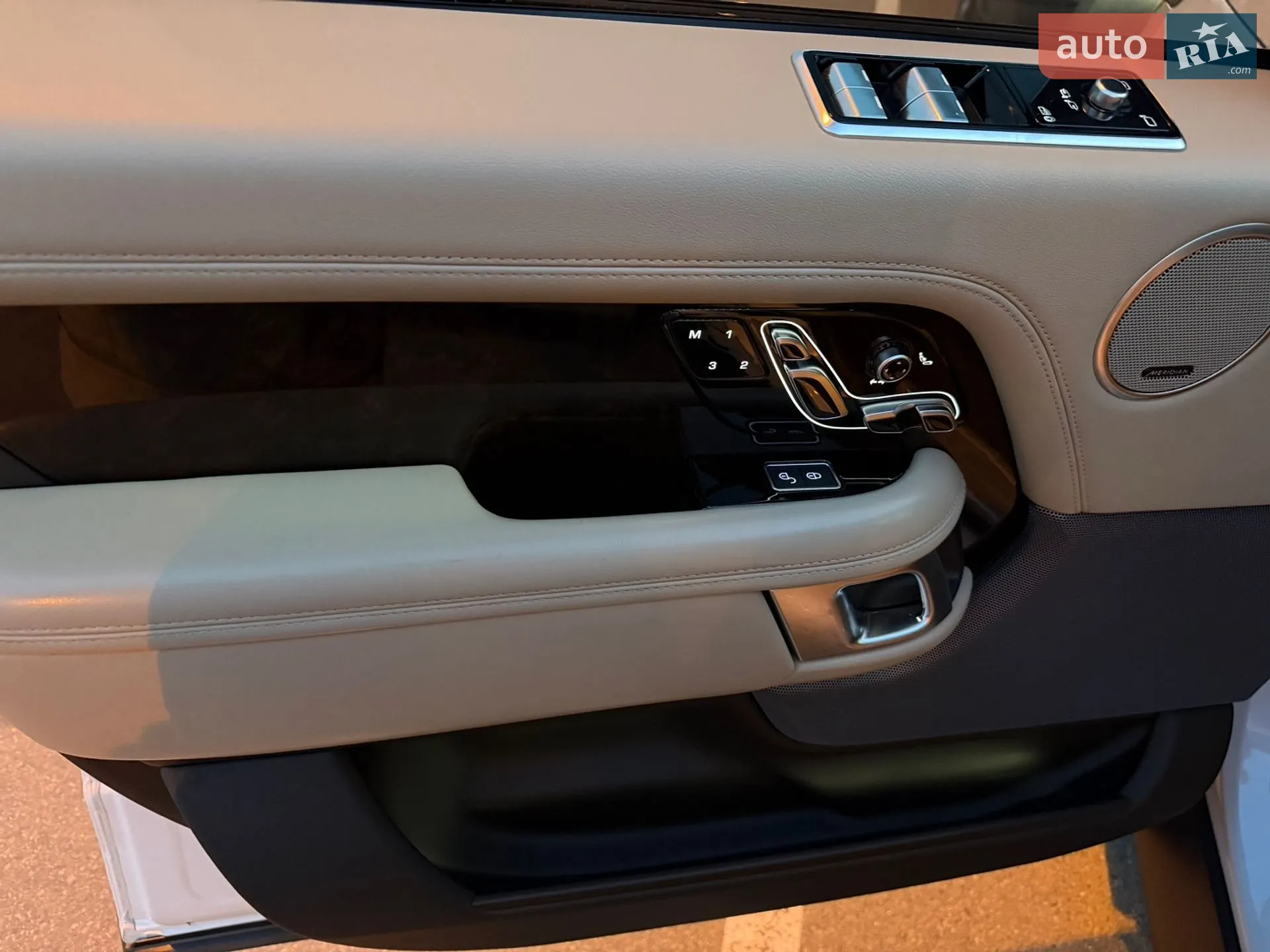 2019 Land Rover Range Rover - мініатюра 60