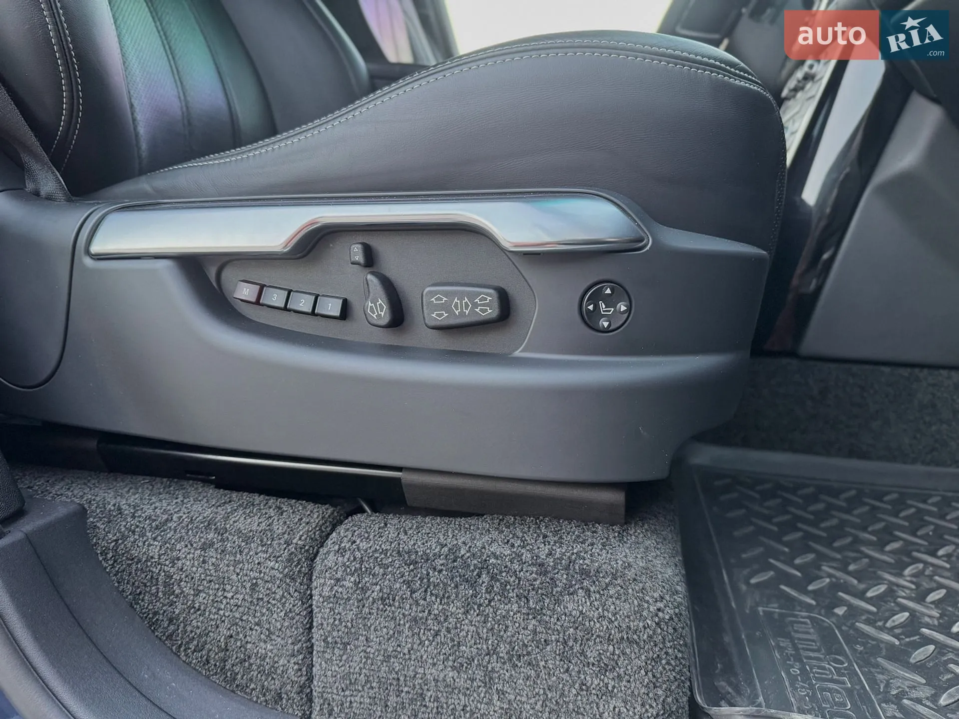 2011 Land Rover Range Rover - мініатюра 59
