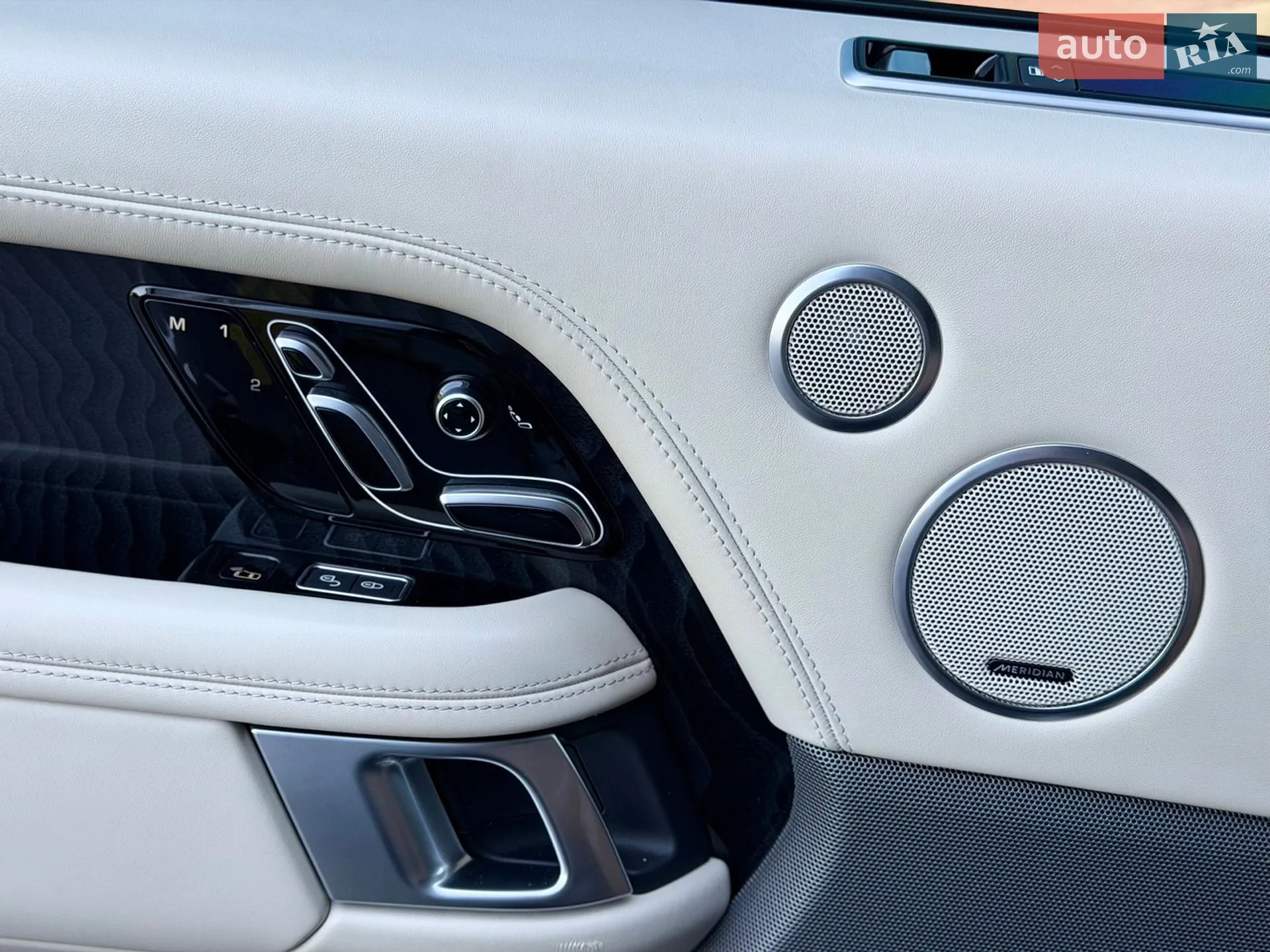 2020 Land Rover Range Rover - мініатюра 20