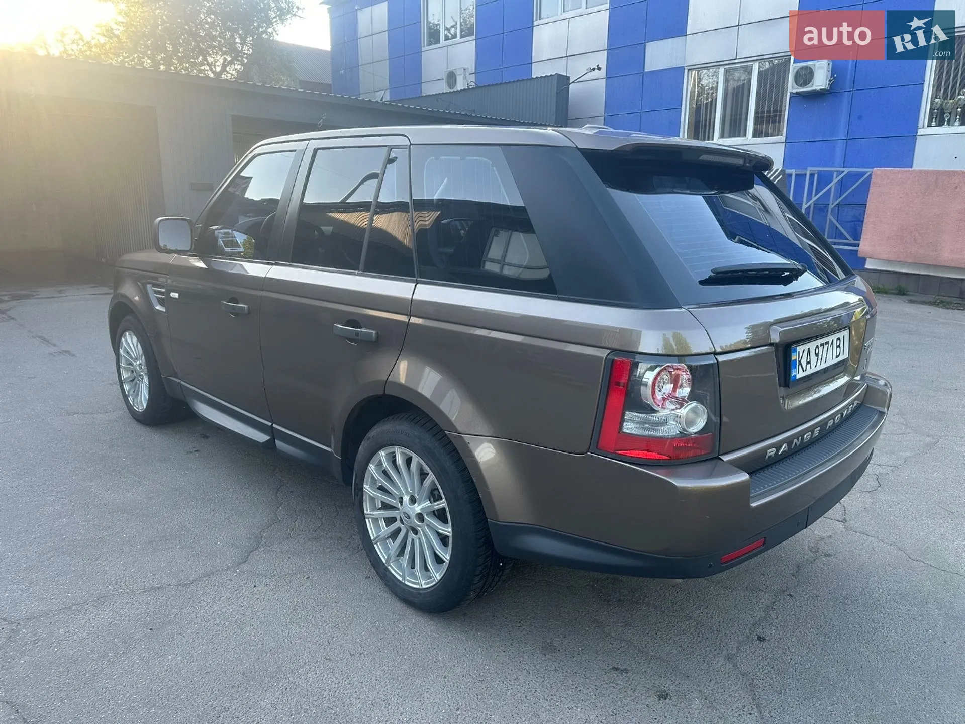 2010 Land Rover Range Rover - мініатюра 8