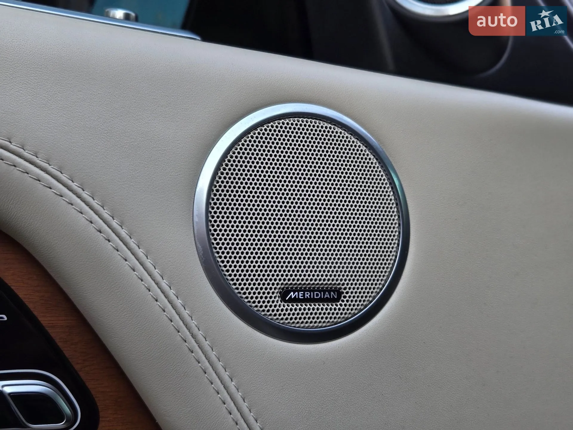 2019 Land Rover Range Rover - мініатюра 24