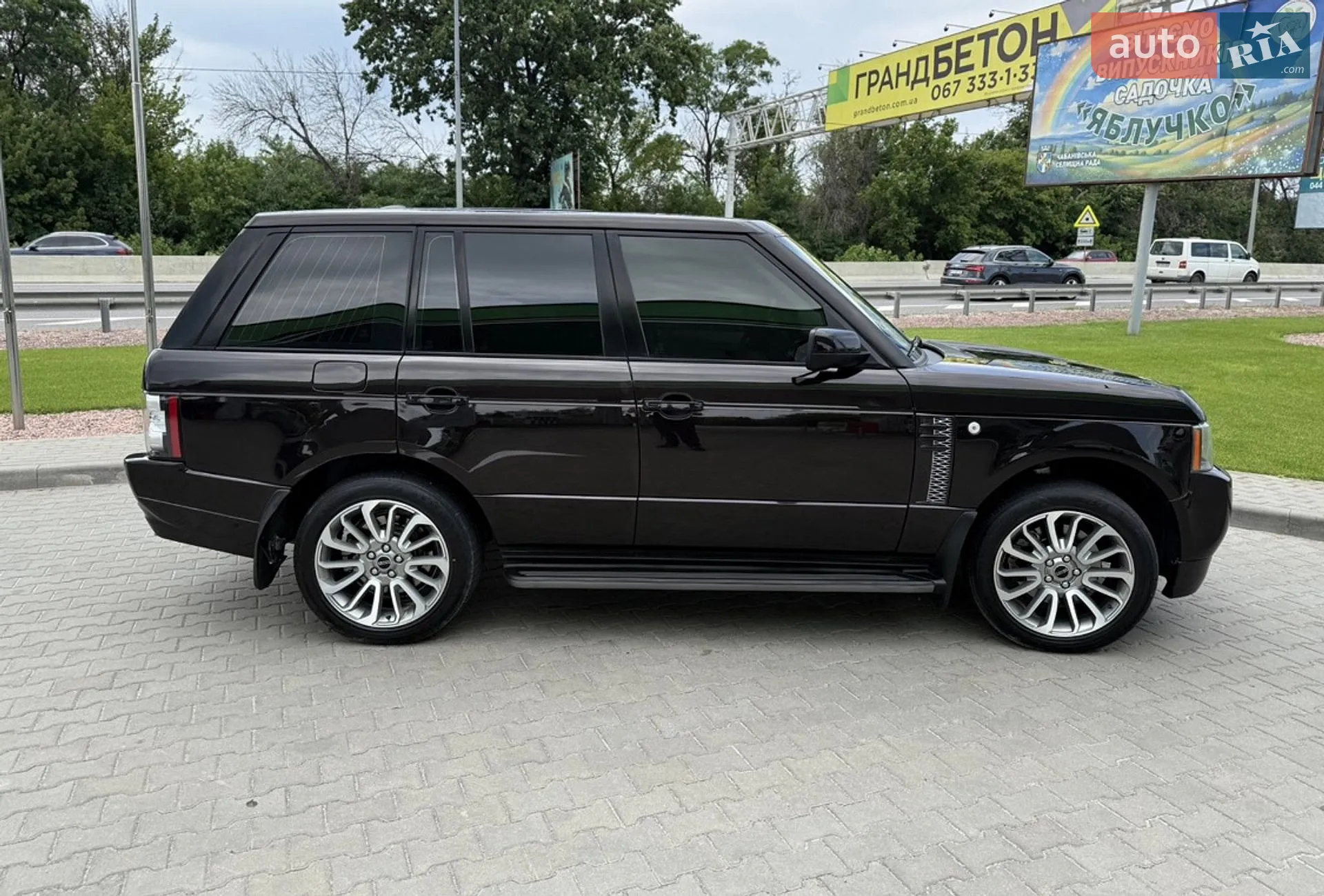 2010 Land Rover Range Rover - мініатюра 12