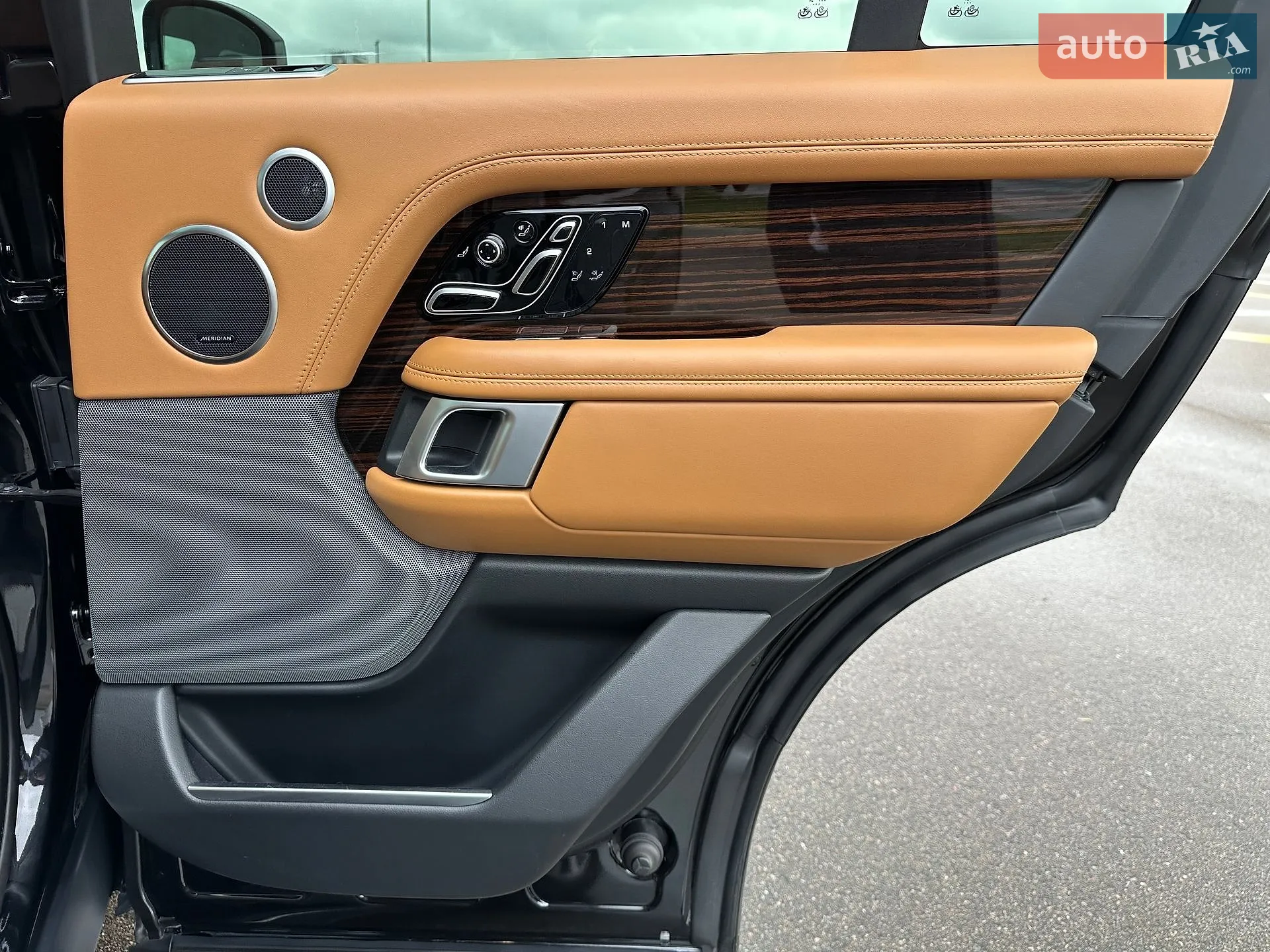 2021 Land Rover Range Rover - мініатюра 27