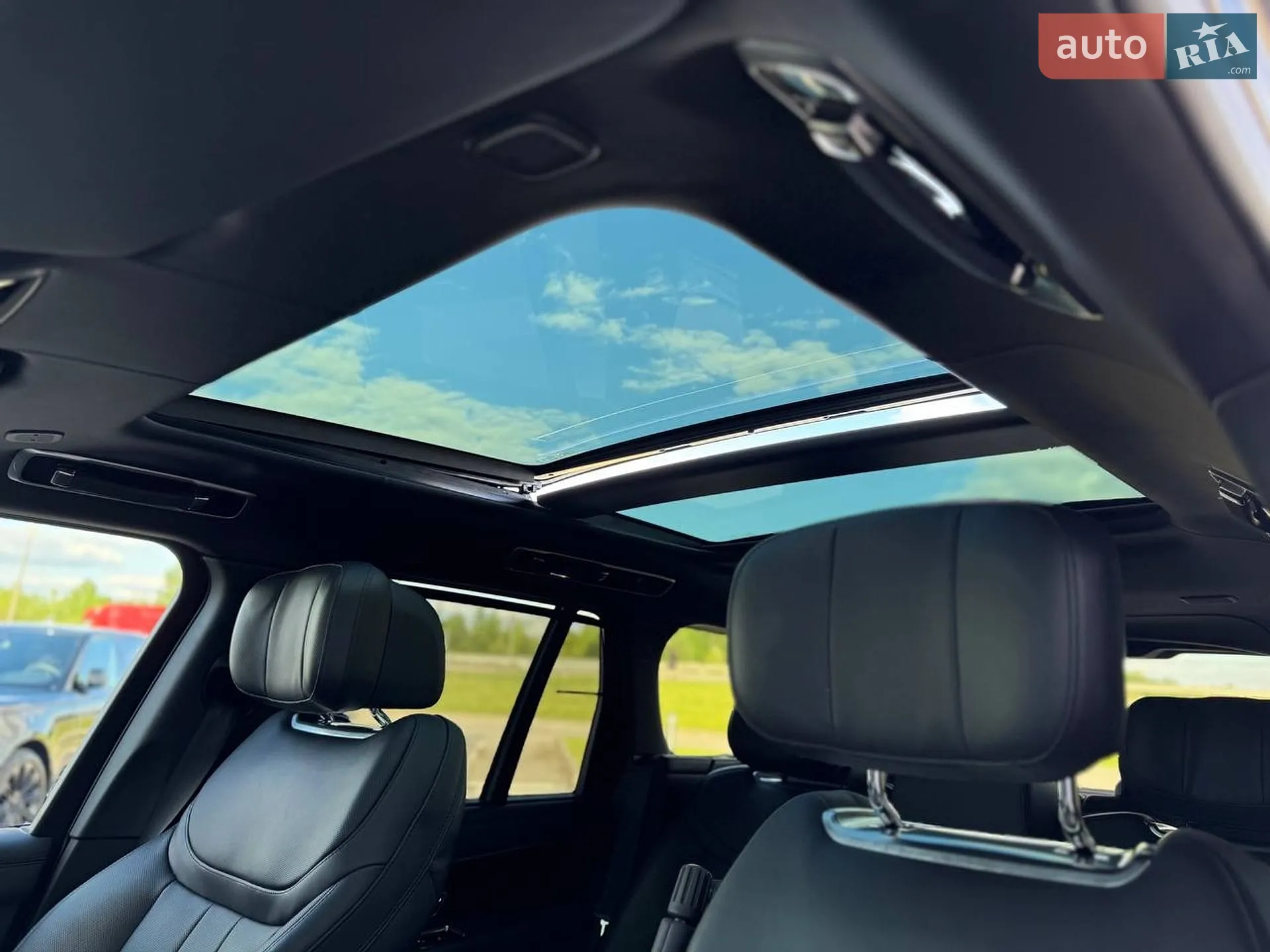 2023 Land Rover Range Rover - мініатюра 18