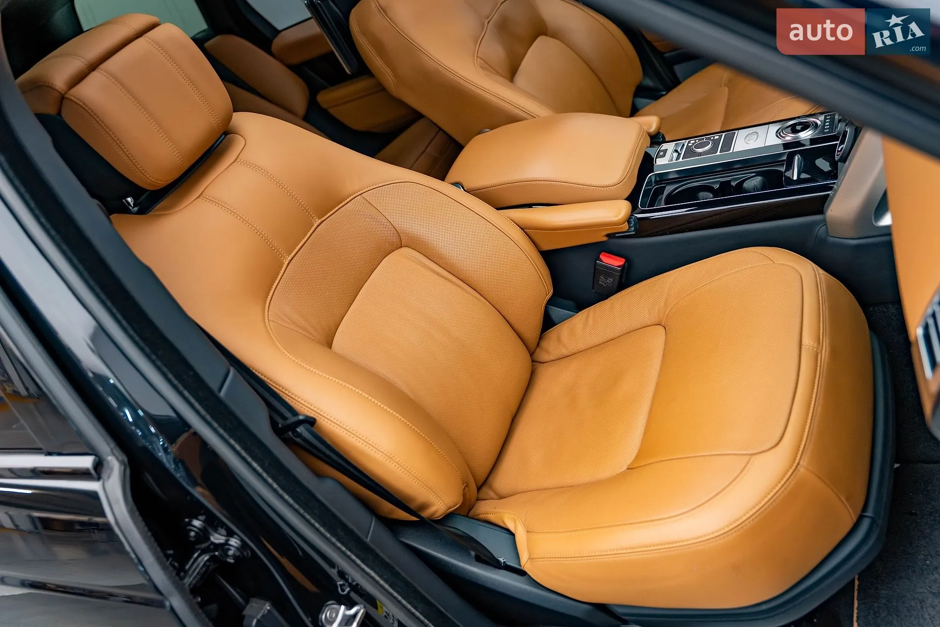 2018 Land Rover Range Rover - мініатюра 27