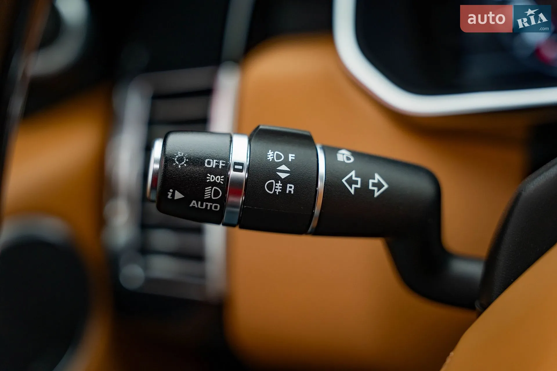 2018 Land Rover Range Rover - мініатюра 18