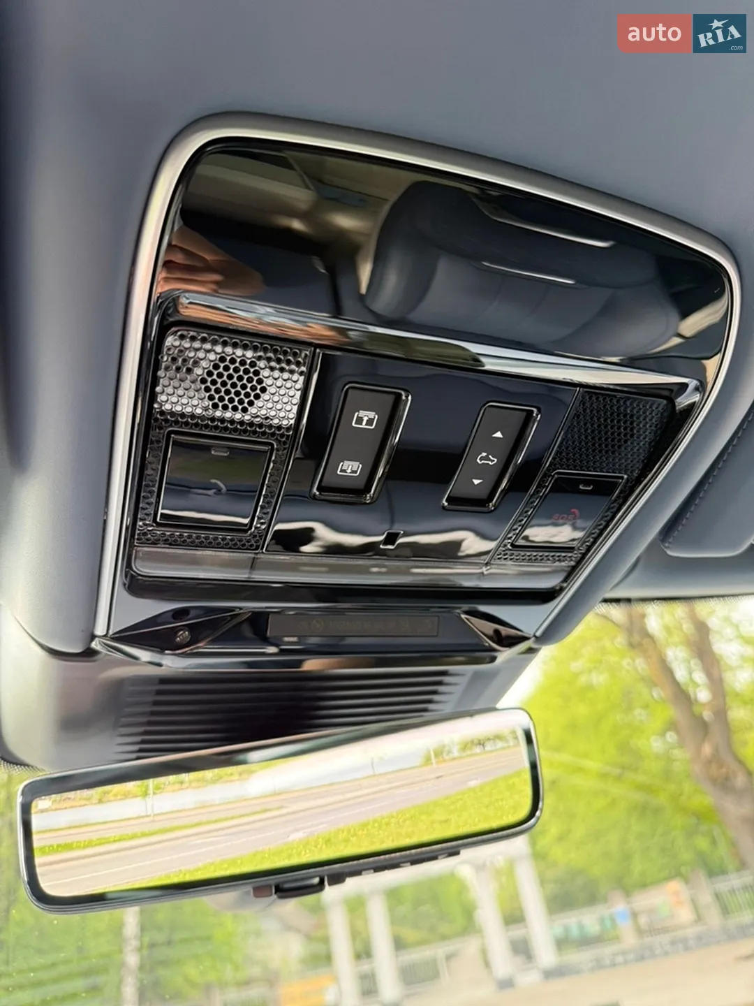 2025 Land Rover Range Rover - мініатюра 31