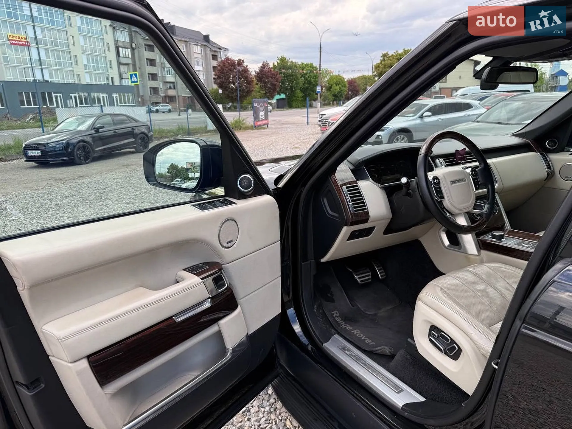 2013 Land Rover Range Rover - мініатюра 16