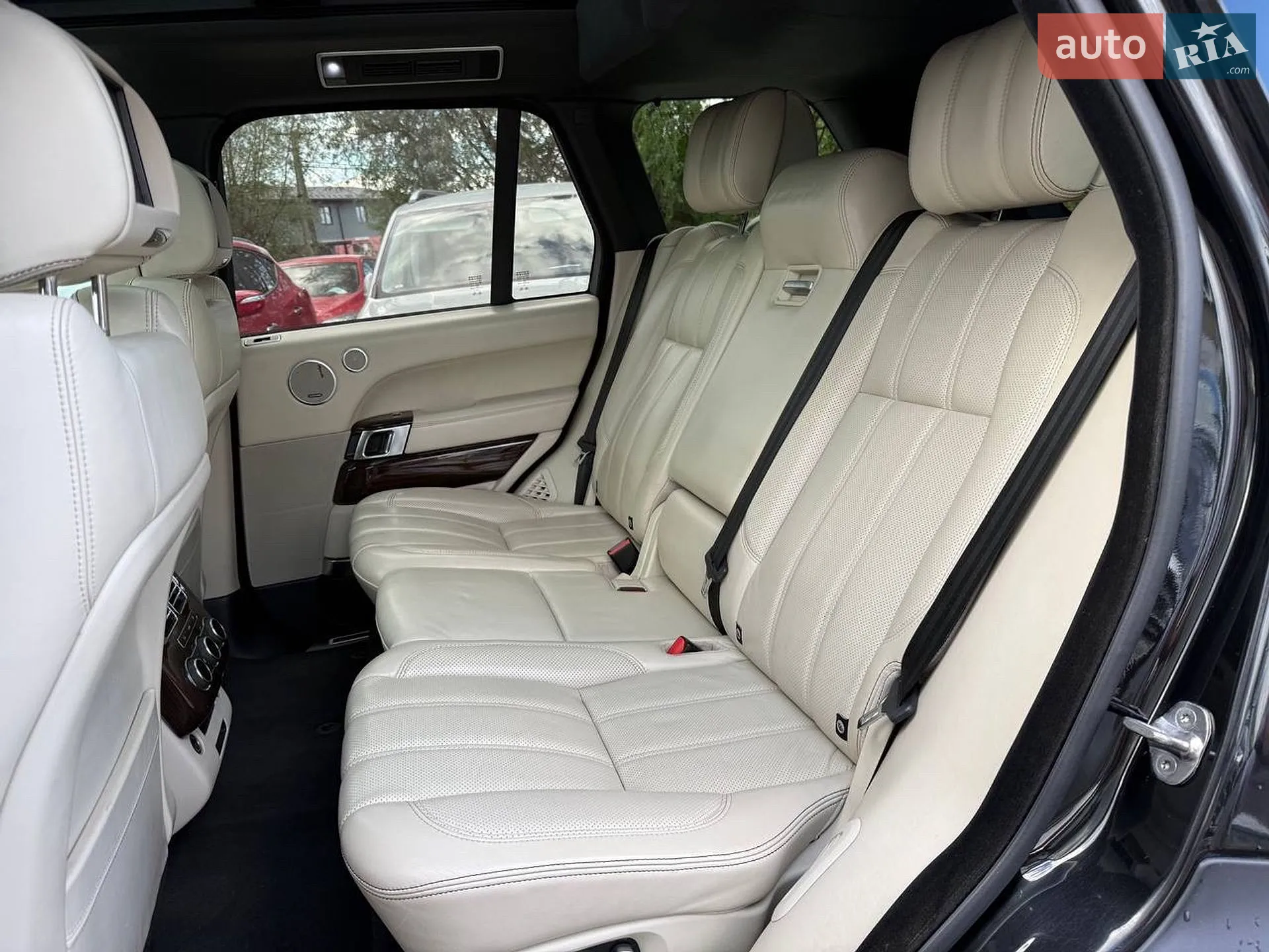 2013 Land Rover Range Rover - мініатюра 32