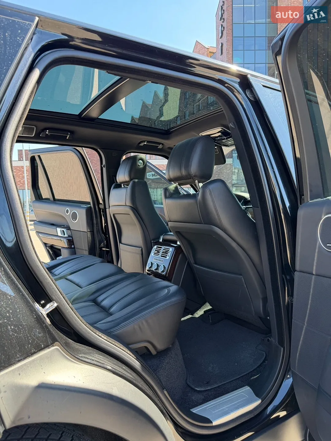 2015 Land Rover Range Rover - мініатюра 24