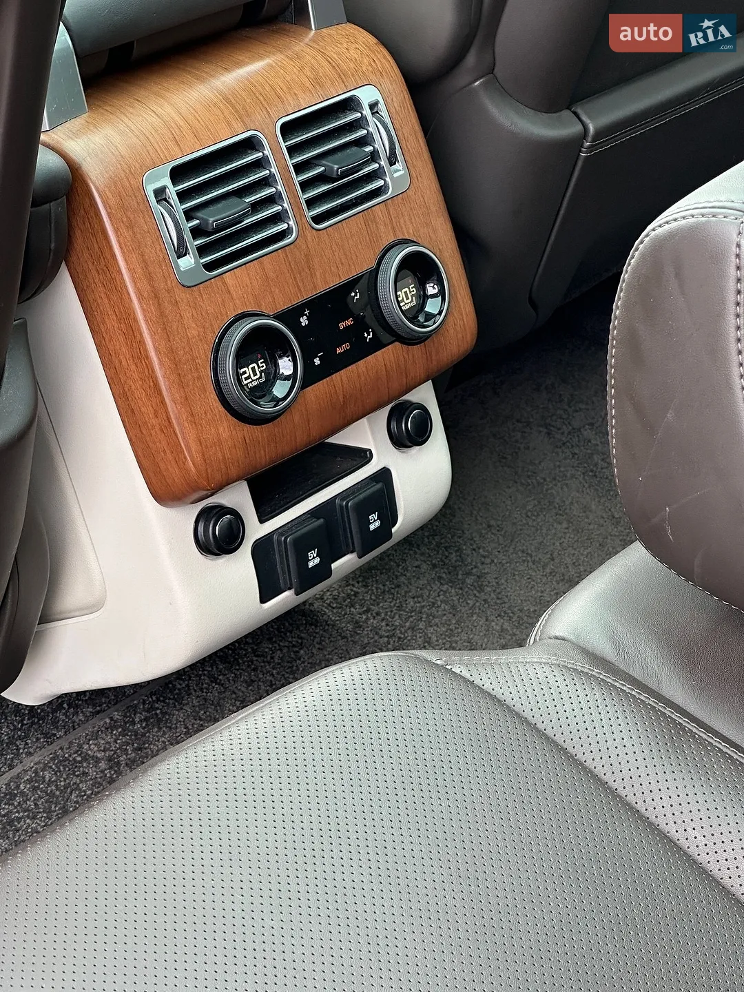 2018 Land Rover Range Rover - мініатюра 22