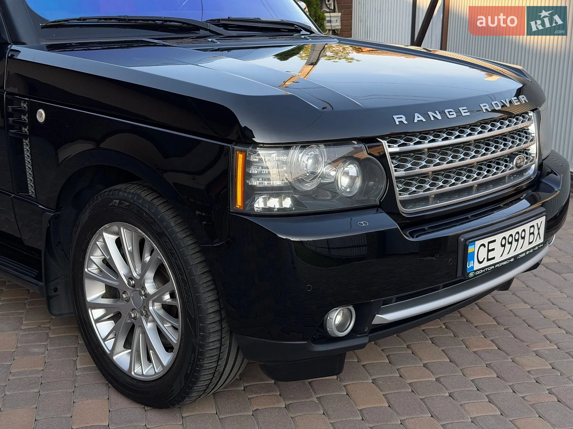 2011 Land Rover Range Rover - мініатюра 30