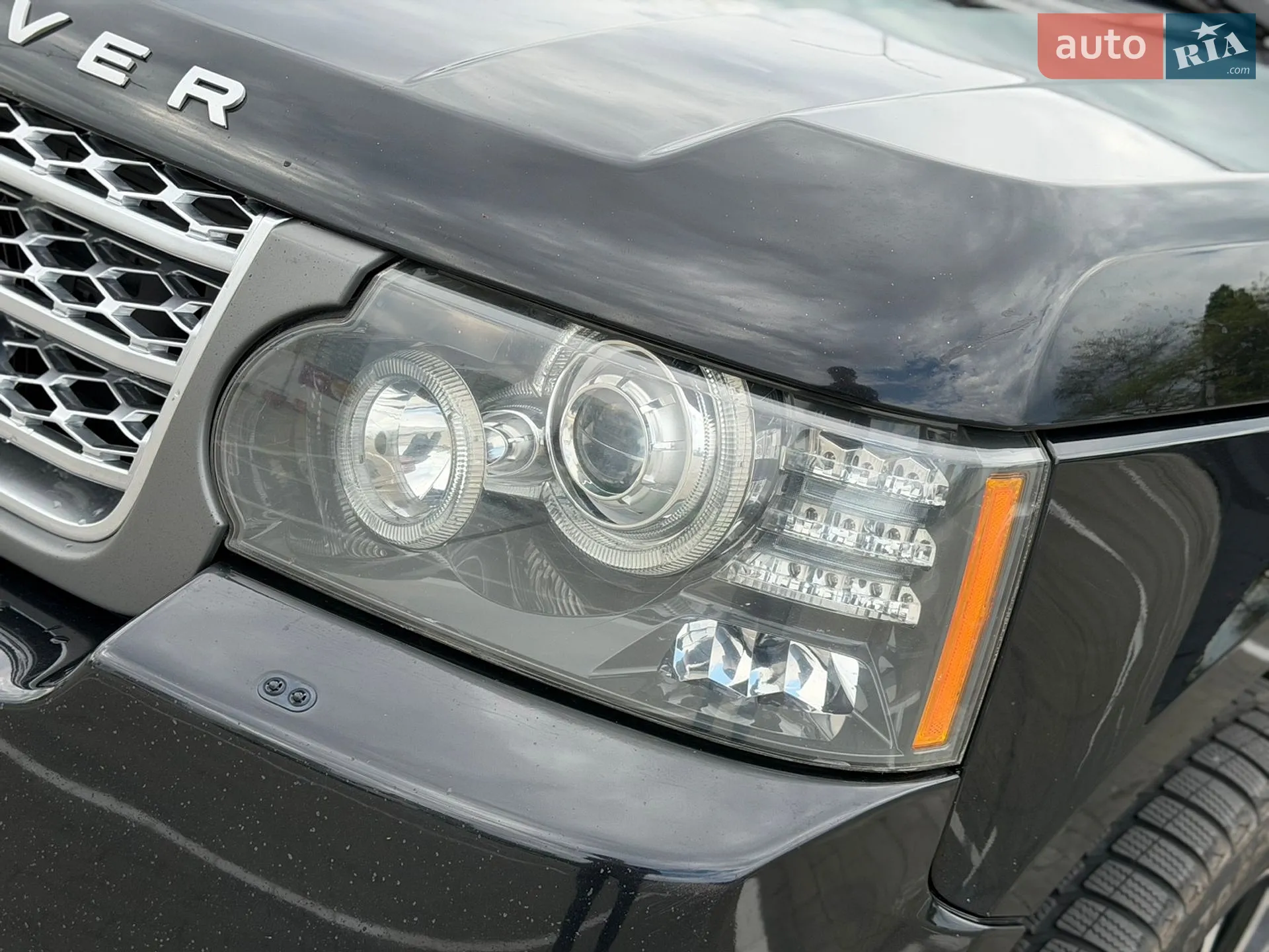 2010 Land Rover Range Rover - мініатюра 18