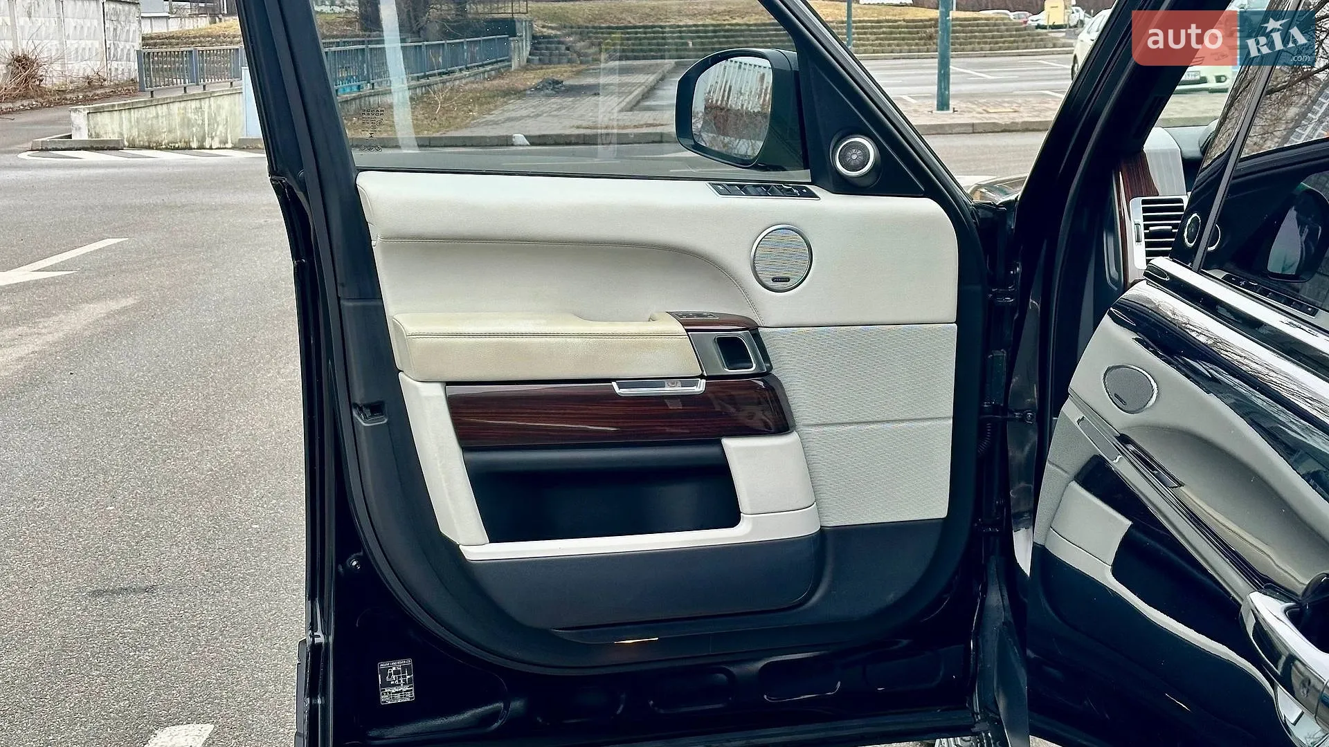 2017 Land Rover Range Rover - мініатюра 11