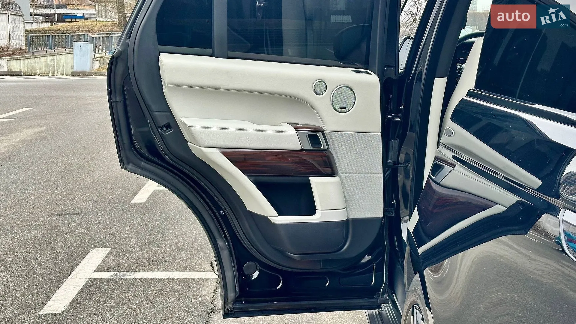 2017 Land Rover Range Rover - мініатюра 18