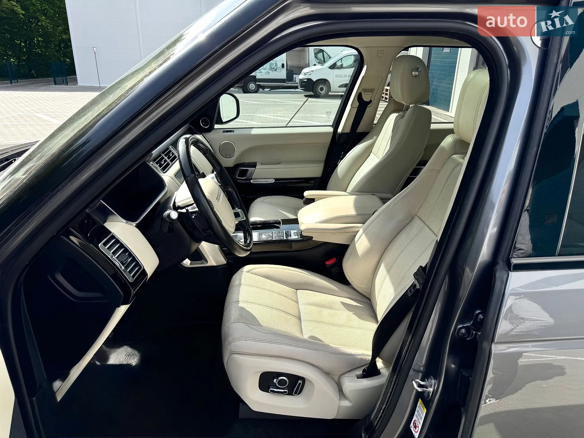 2015 Land Rover Range Rover - мініатюра 12